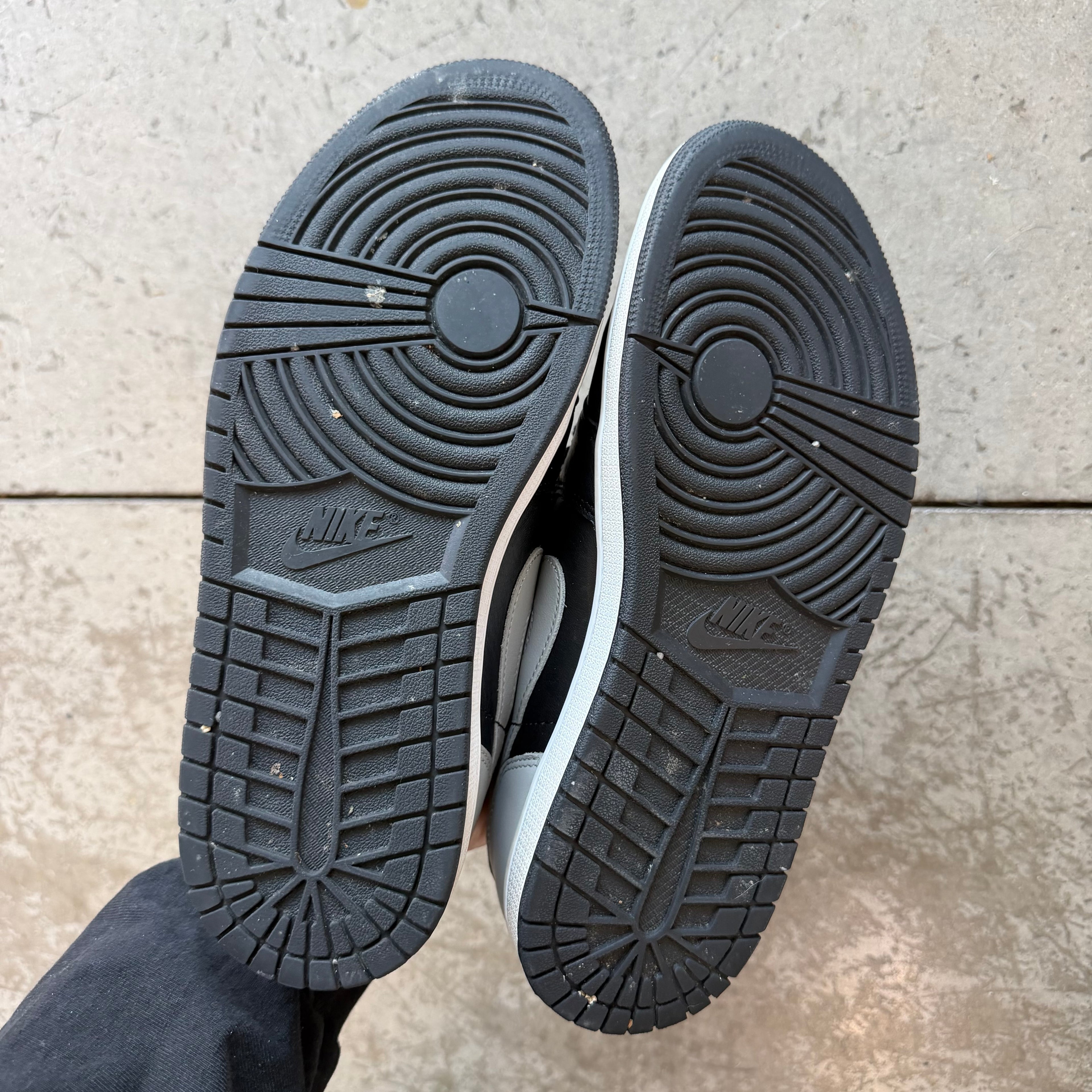 9.5 Used Jordan 1 Low Shadow