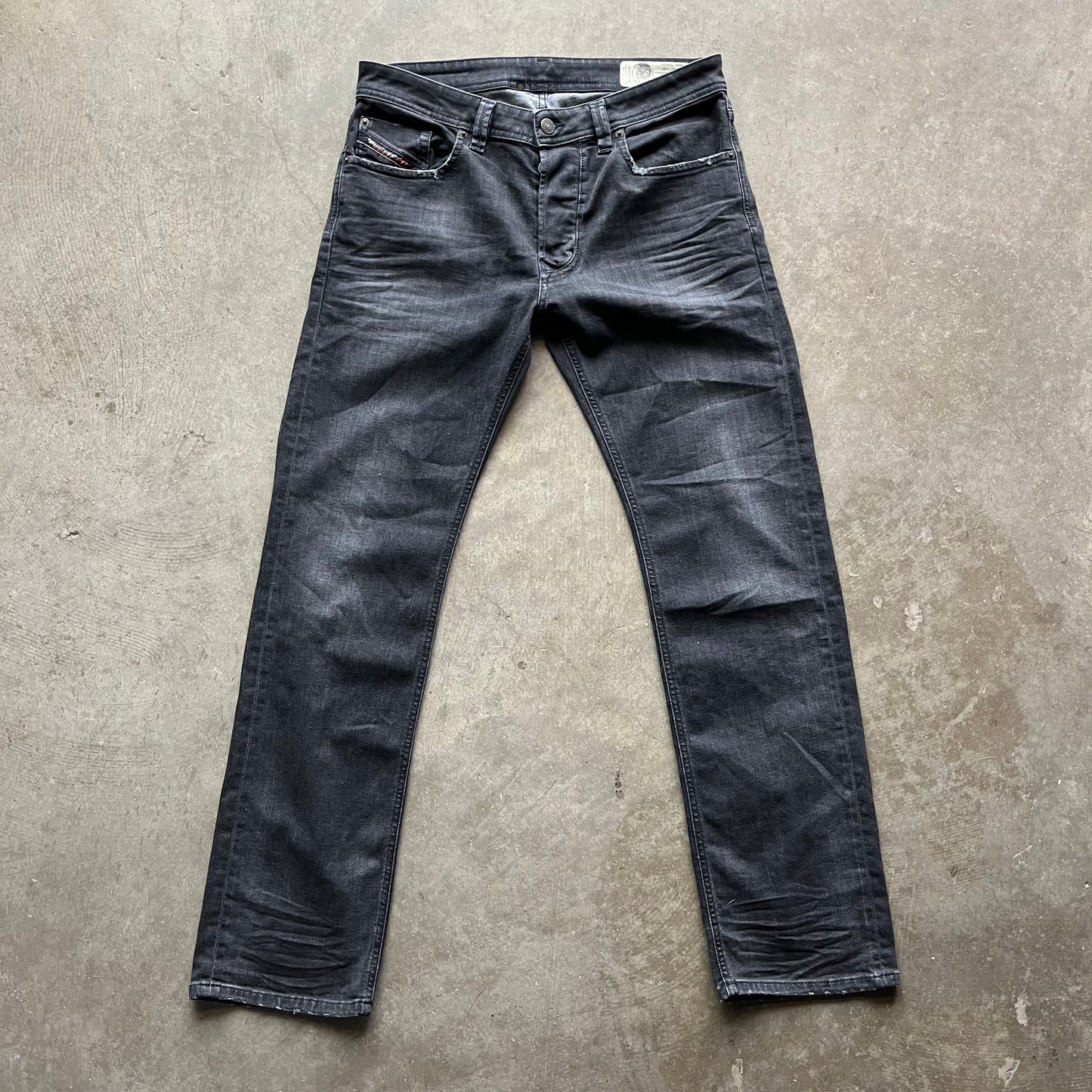 32x30 00s Black Diesel Jeans