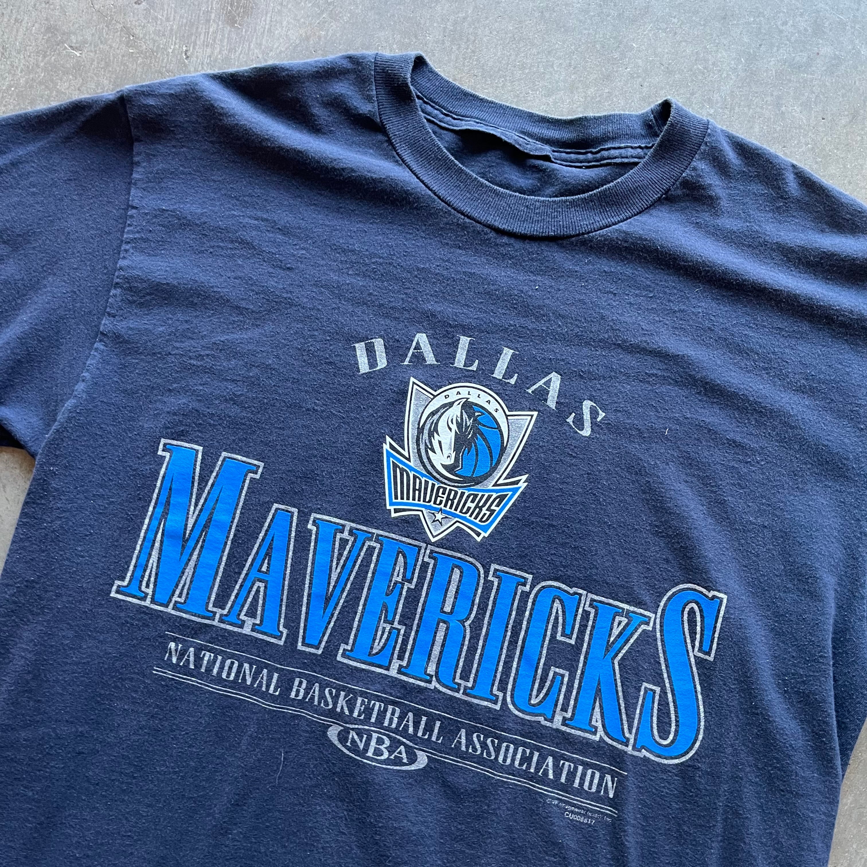 L 90s Dallas Mavs Tee