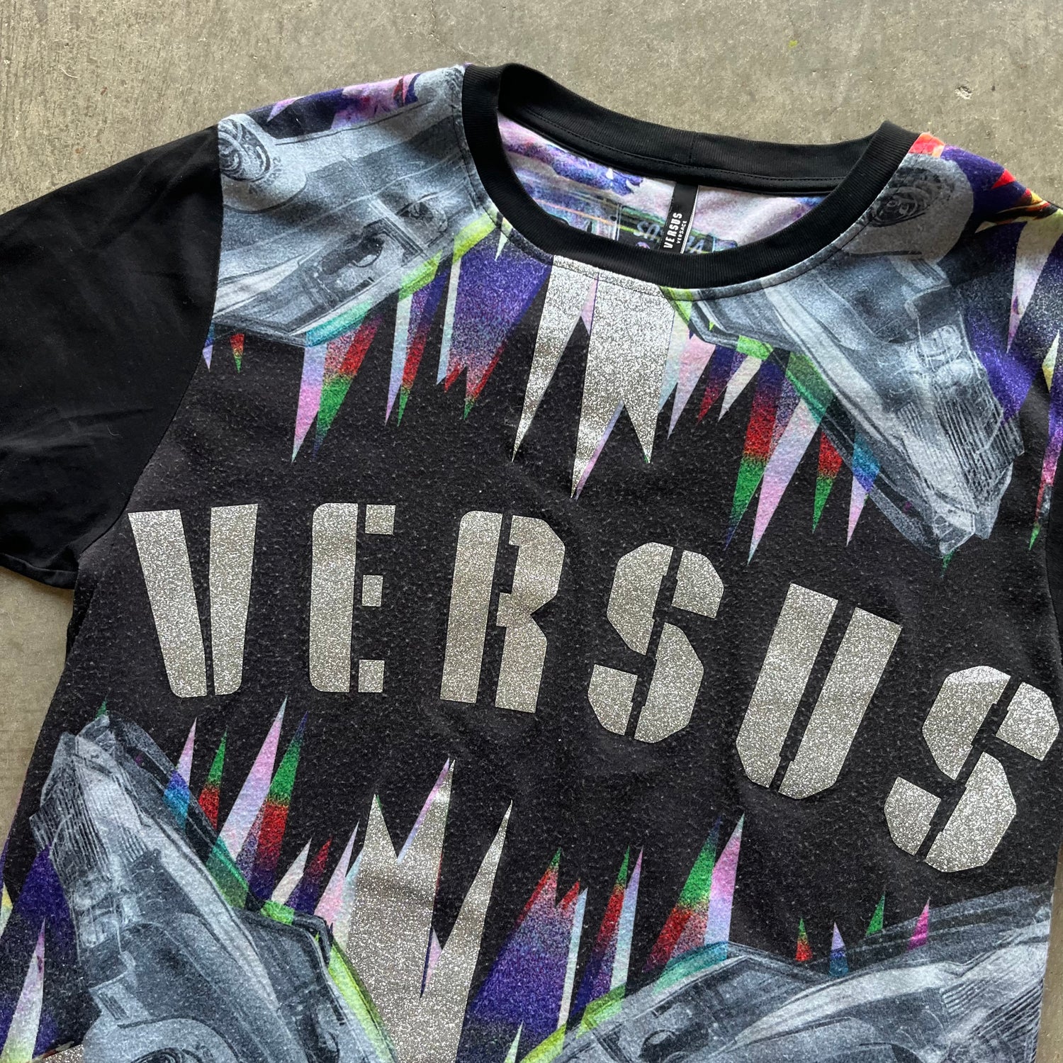 L Versace versus Tee