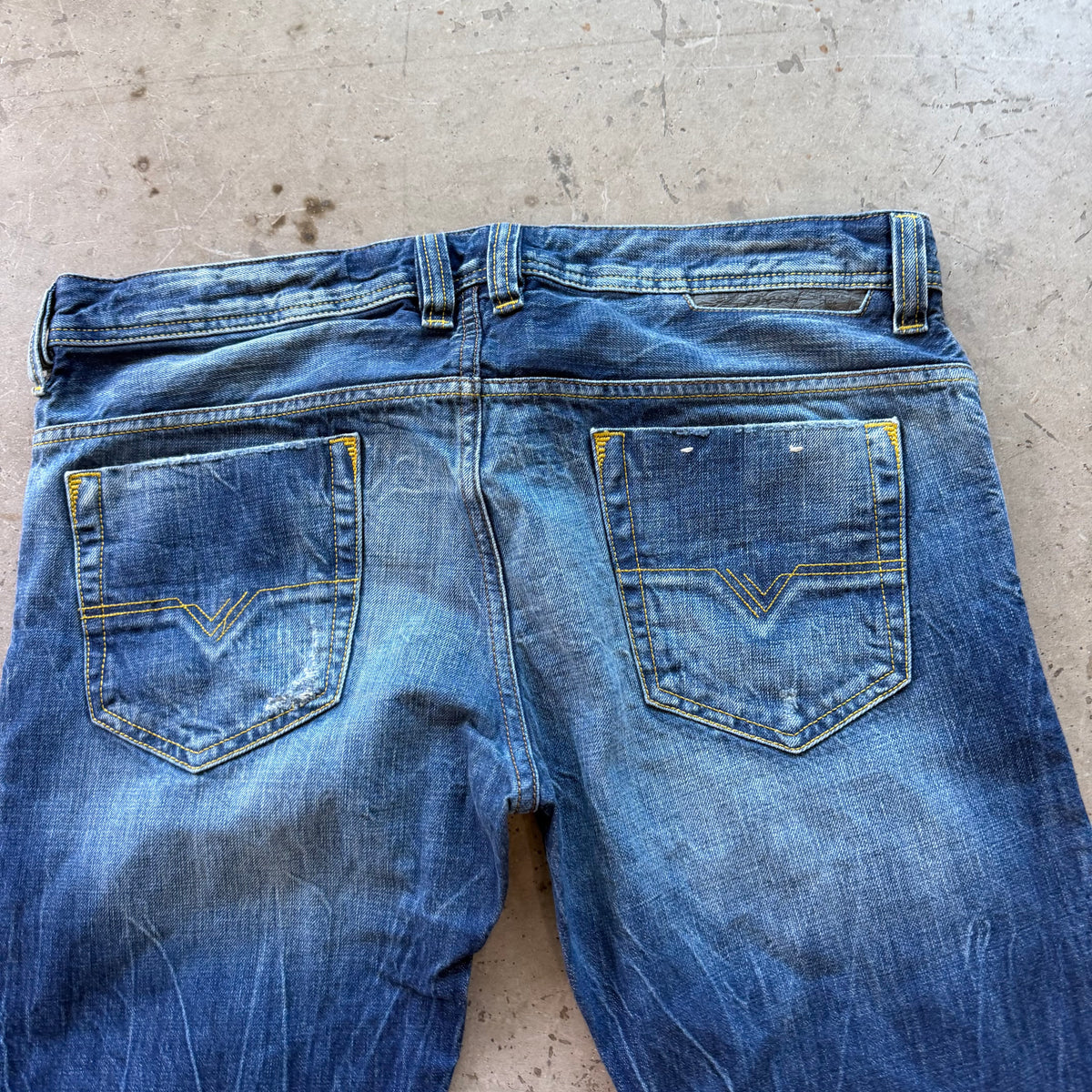 33x32 Faded Diesel Jeans