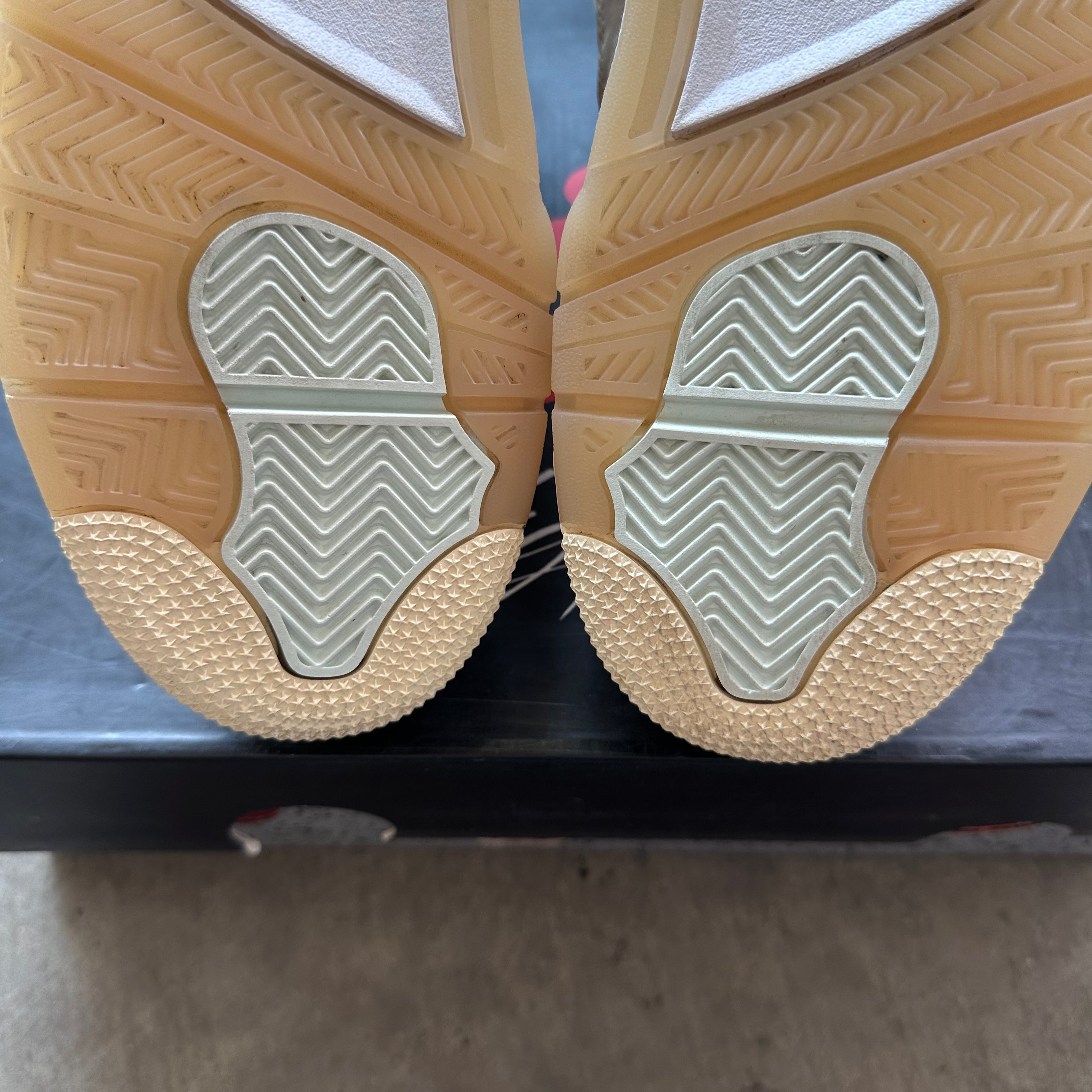 7.5 Used Jordan 4 Off White