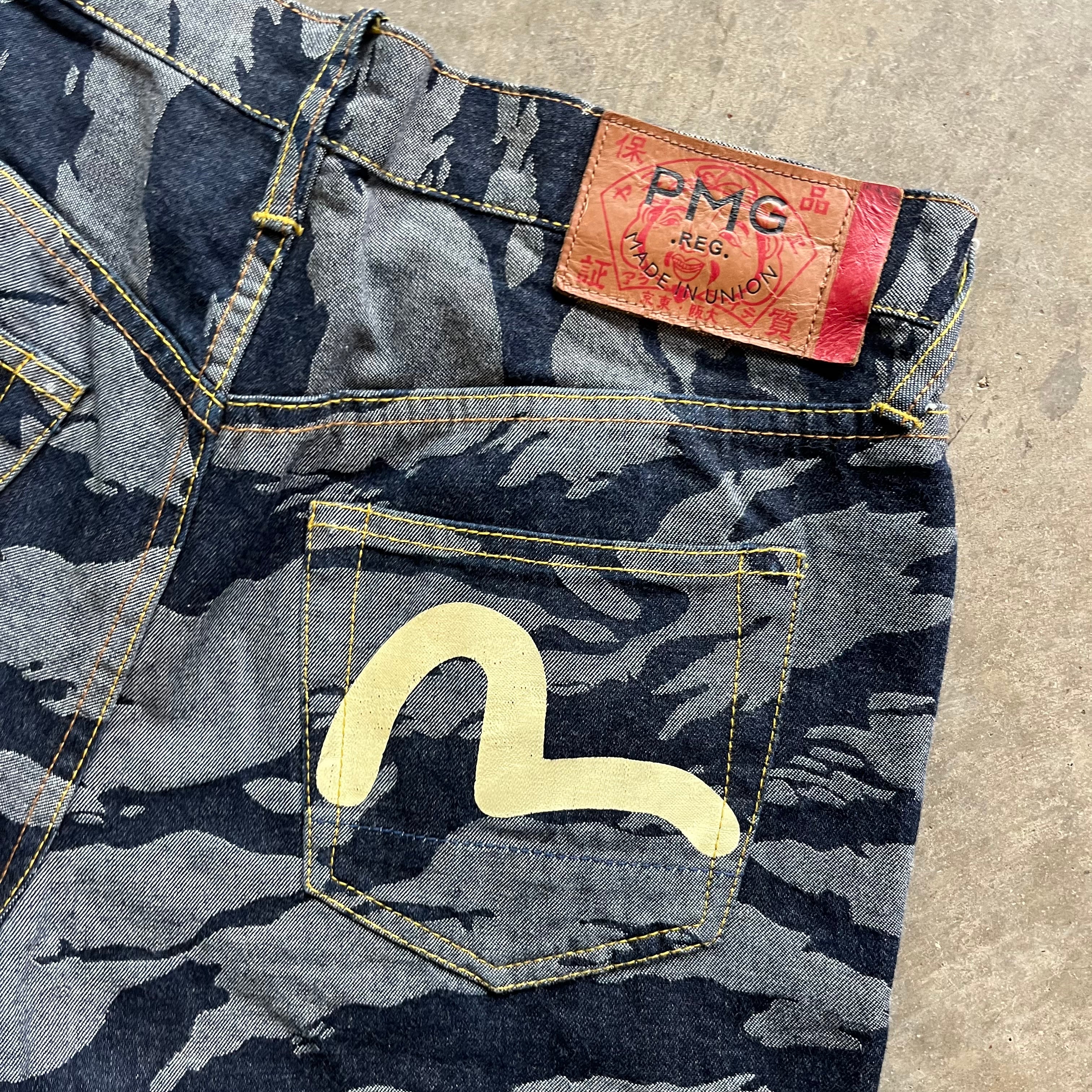 32w Camo Evisu Shorts