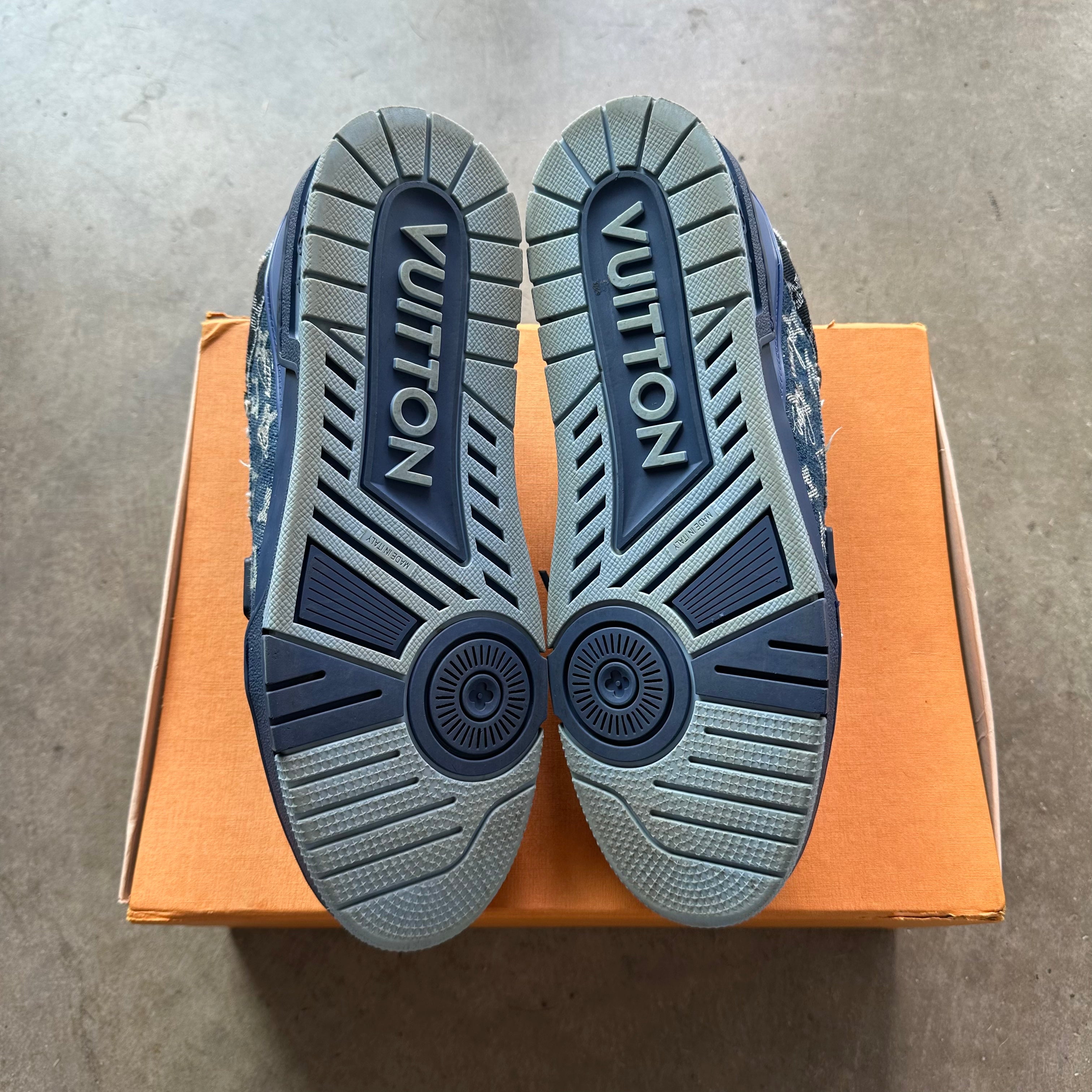 10.5 Used LV Trainer Blue Denim