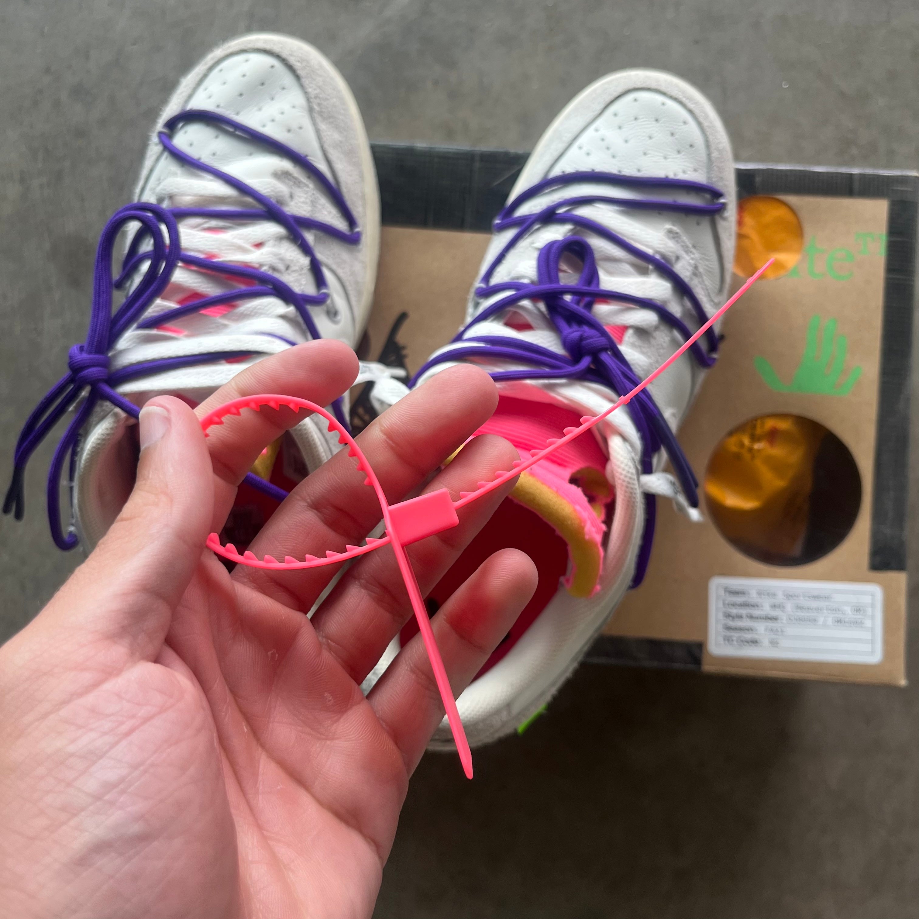 10.5 Used Nike Dunk Low Off White Lot 15