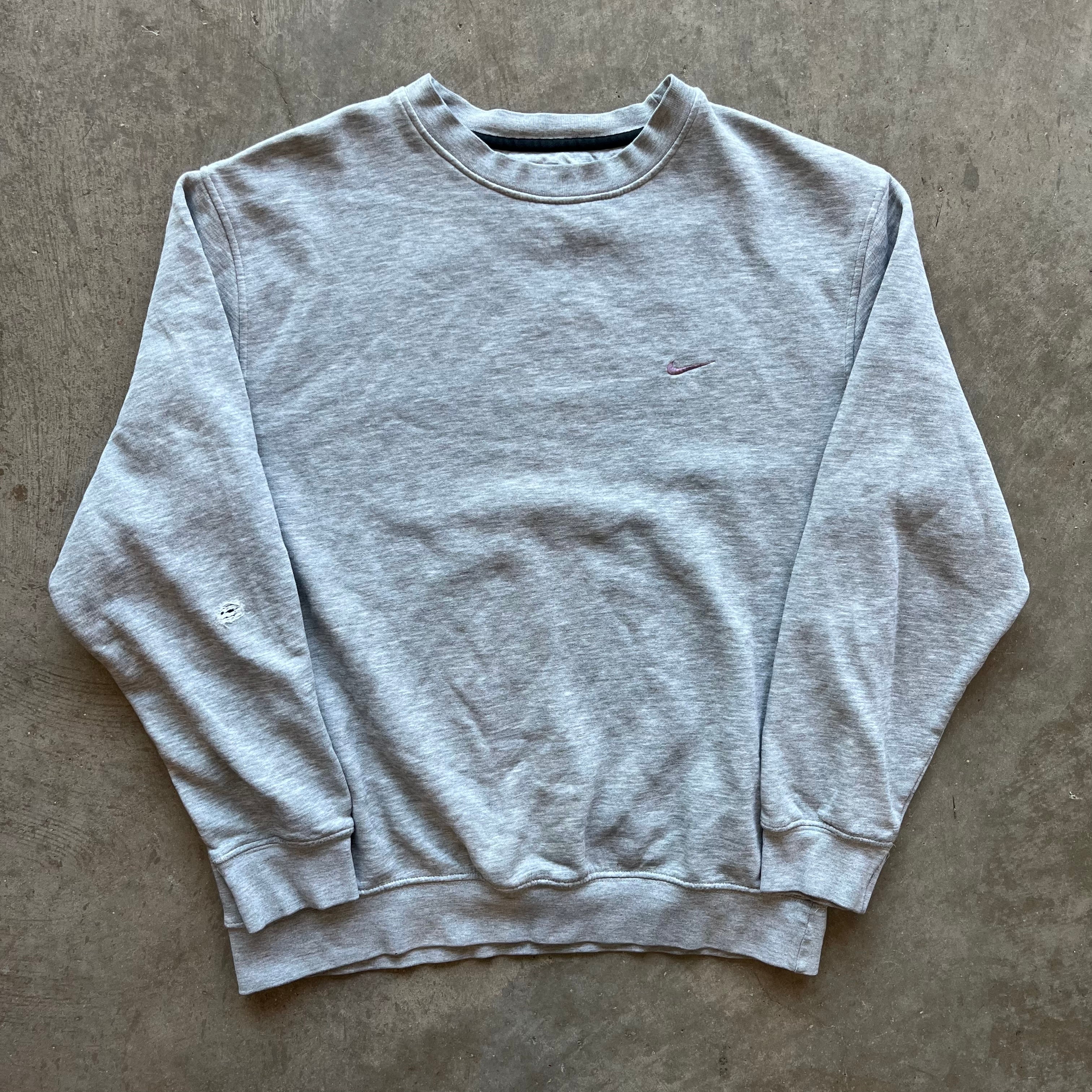 L 00s Nike Crewneck