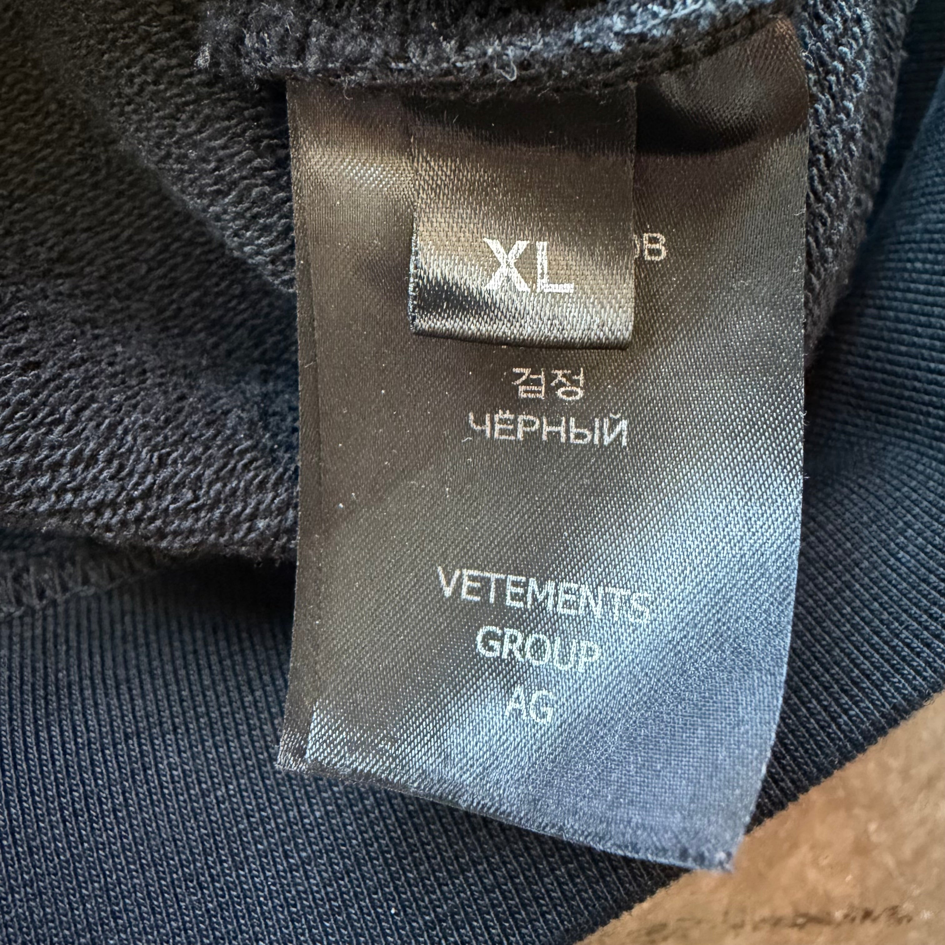 XL Vetements 5G Network Hoodie