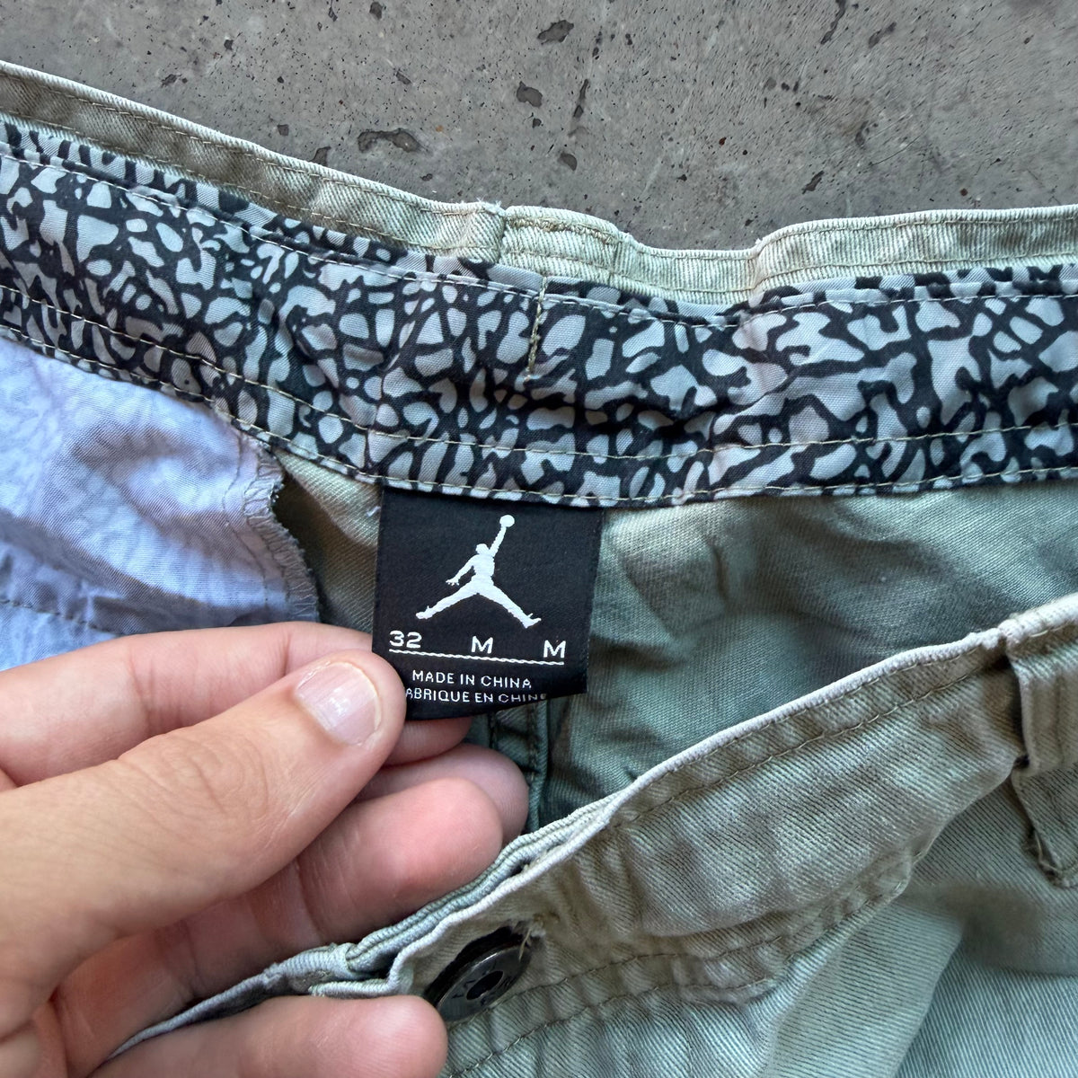 32w 00s Jordan Khaki Shorts