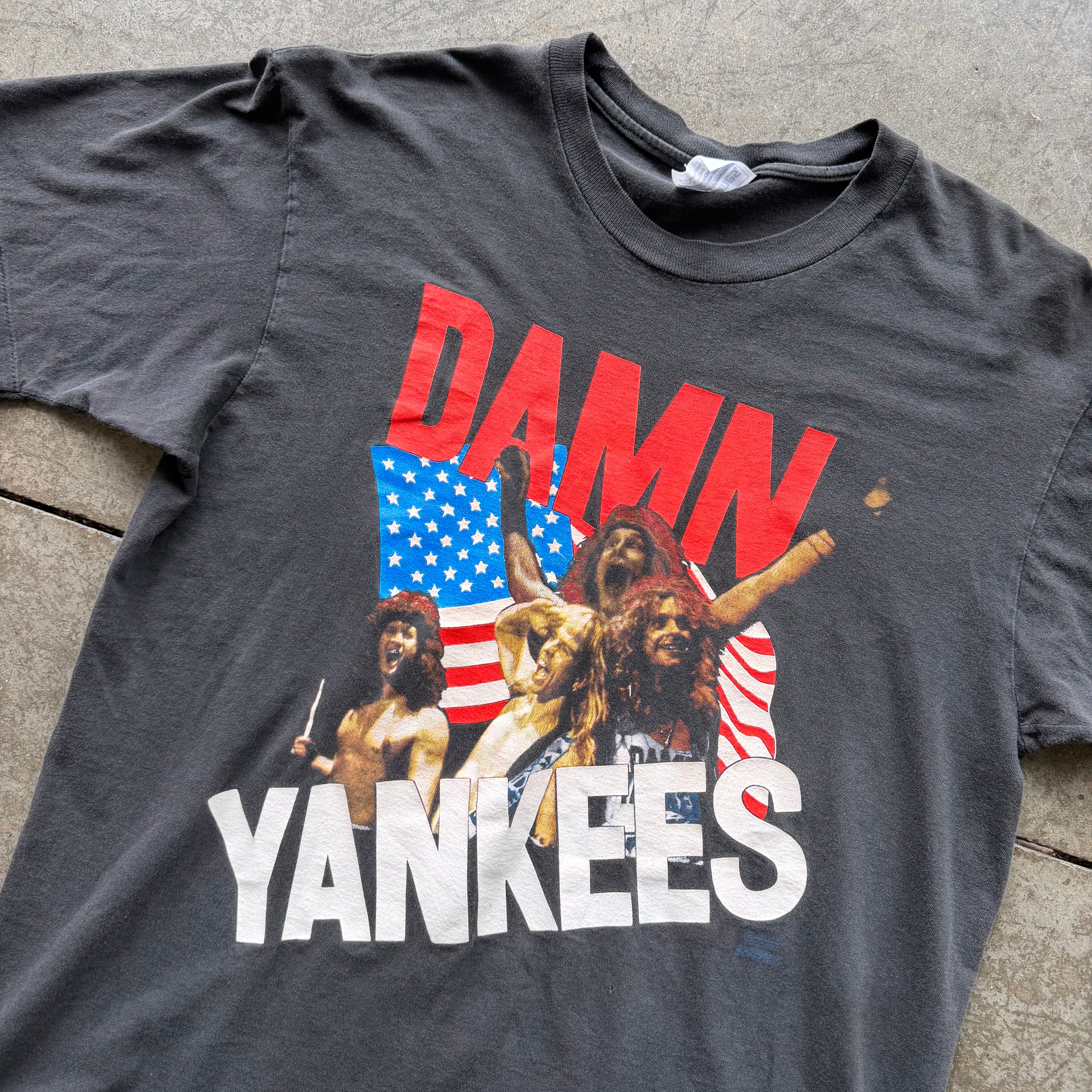 L 80s Damn Yankees Band Tee