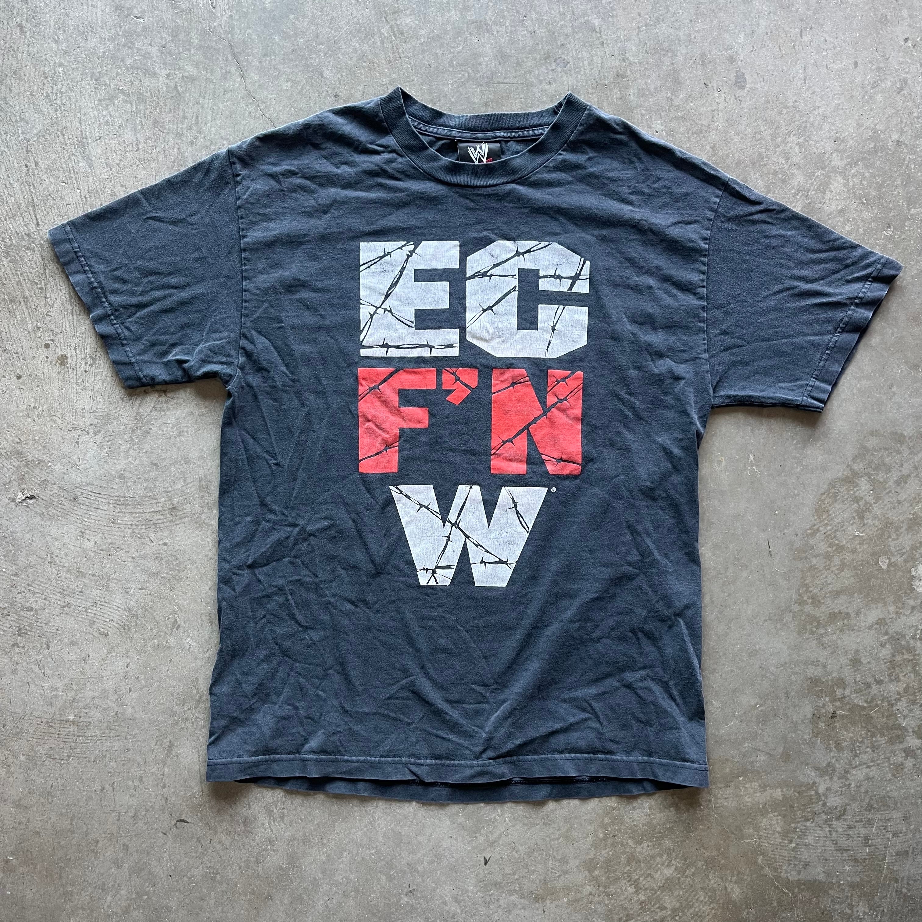 L 02 WWE Tee