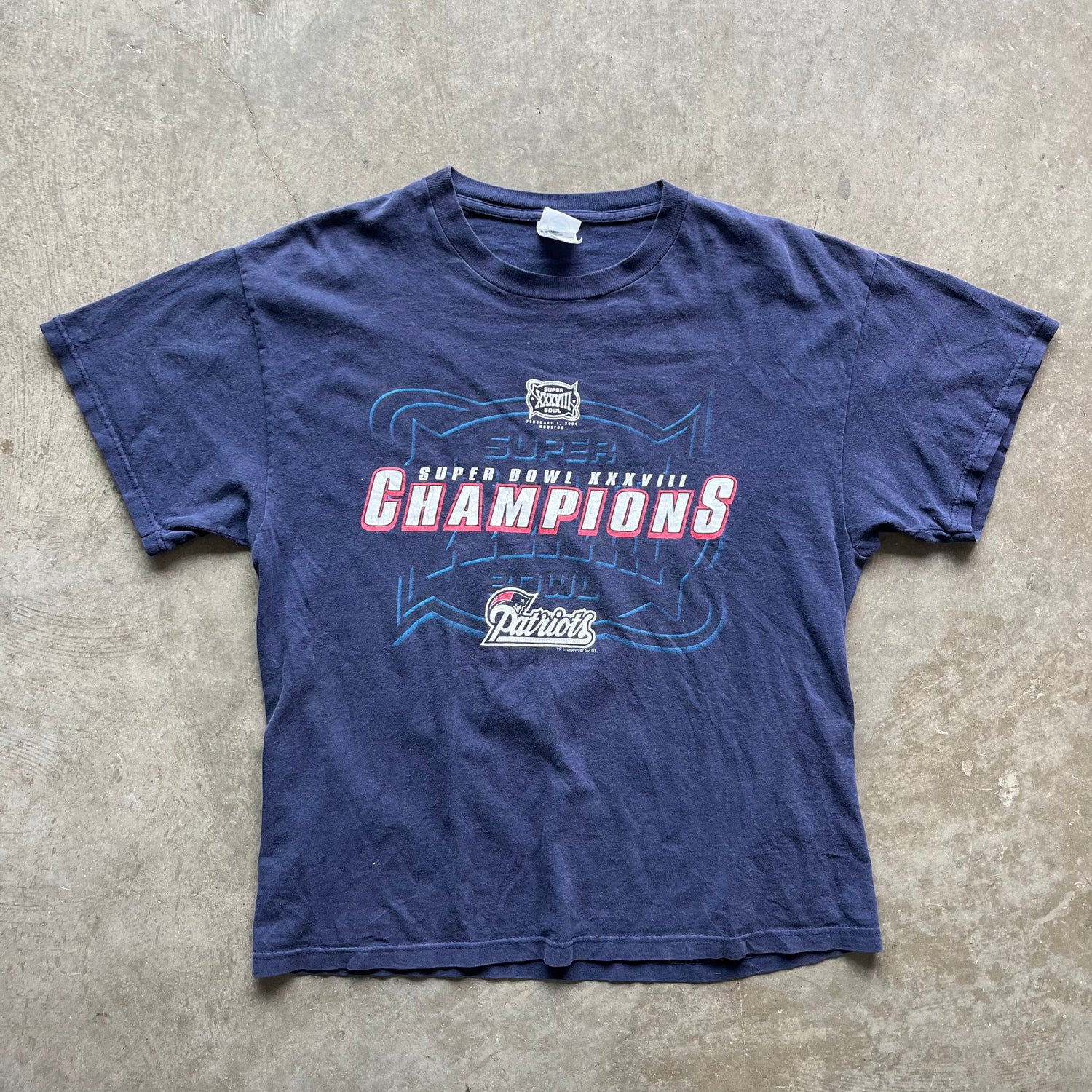 L 04 Patriots Super Bowl Tee
