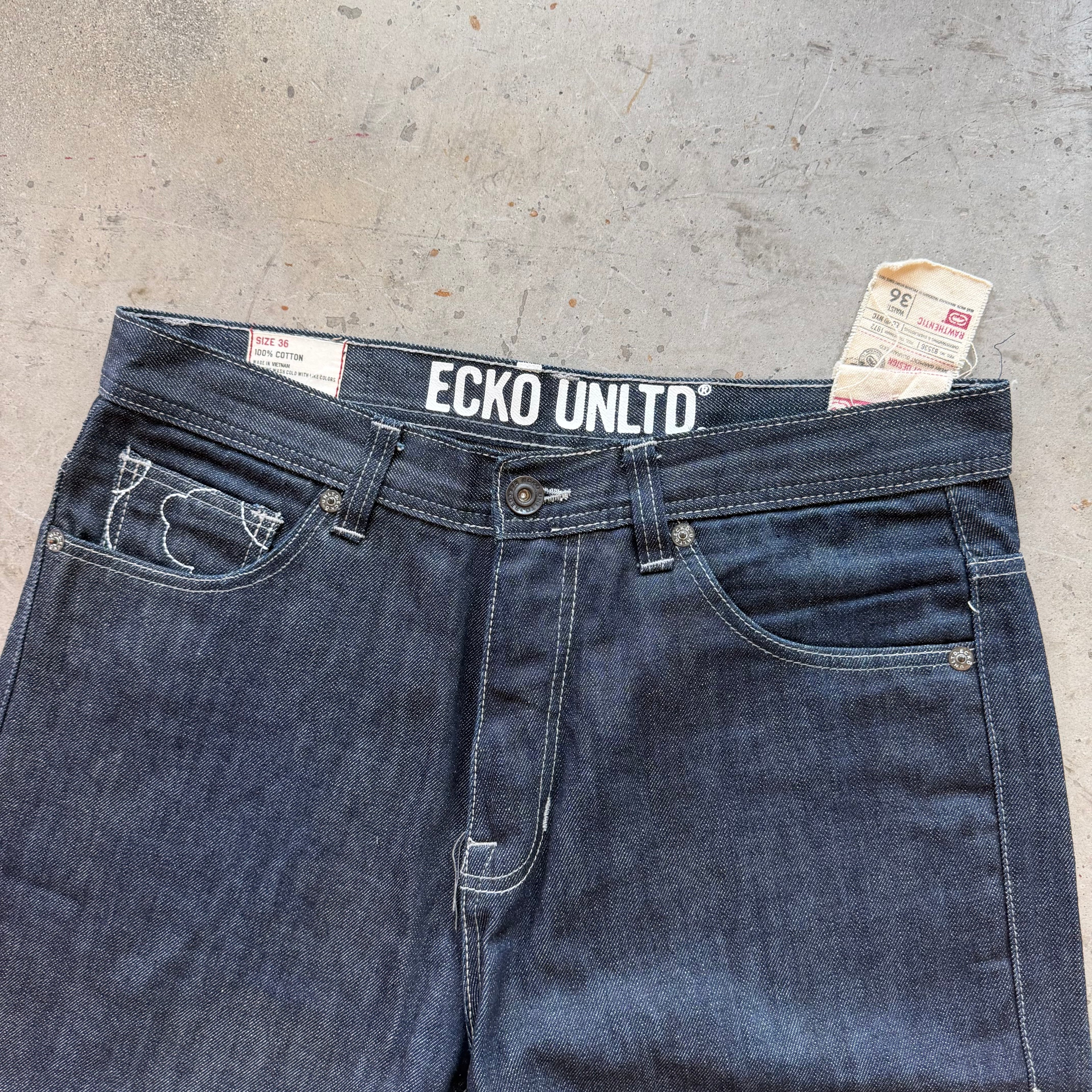 36x34 Y2K Ecko Rhino Jeans
