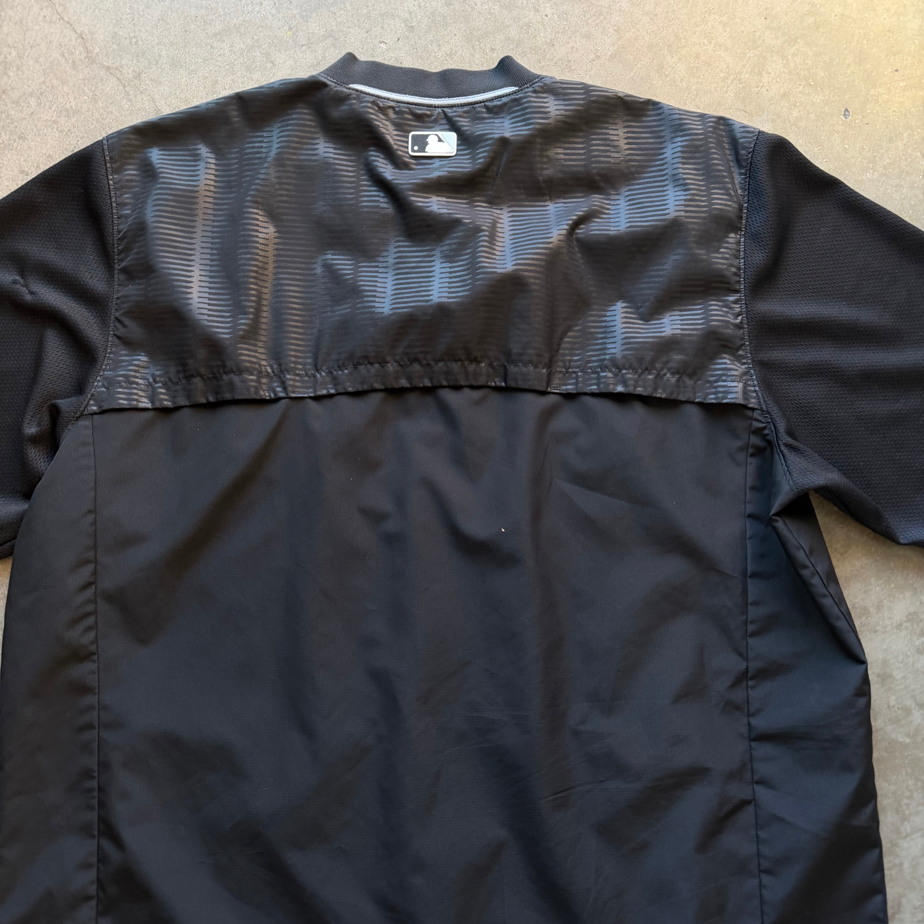 L 00s White Sox Warm Up