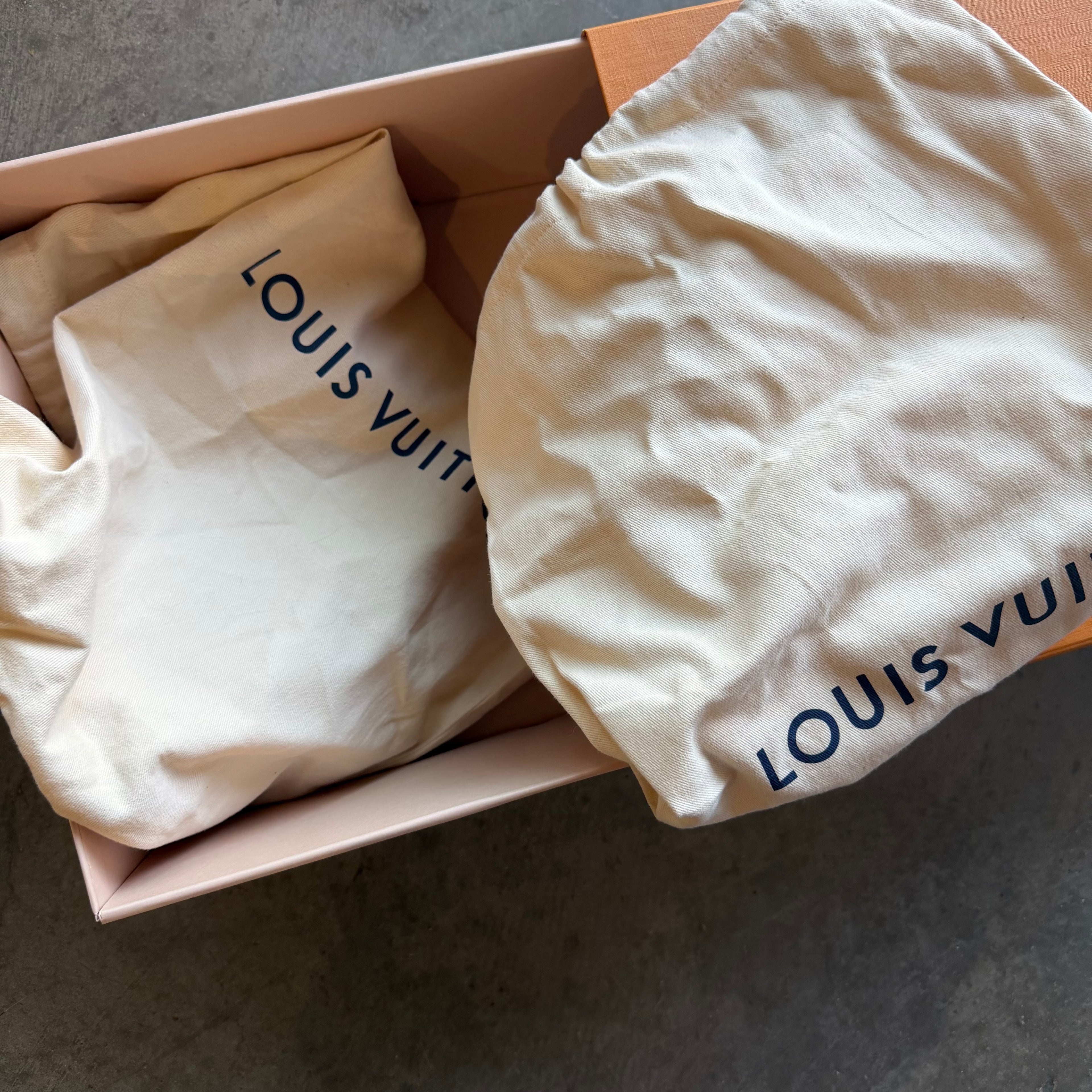 11 Used Louis Vuitton Footprint Sneaker Brown