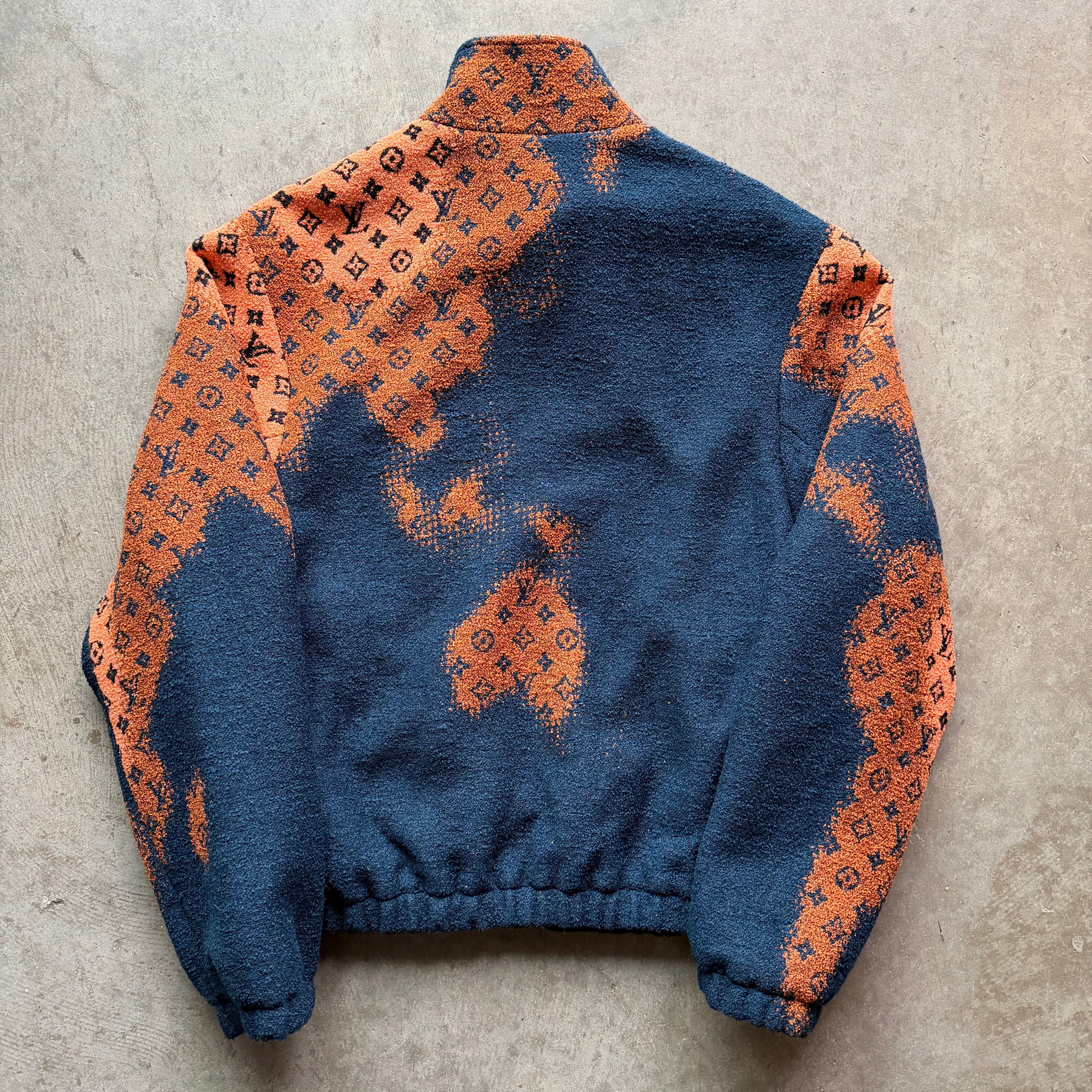 L Louis Vuitton Monogram Globe Fleece SS24