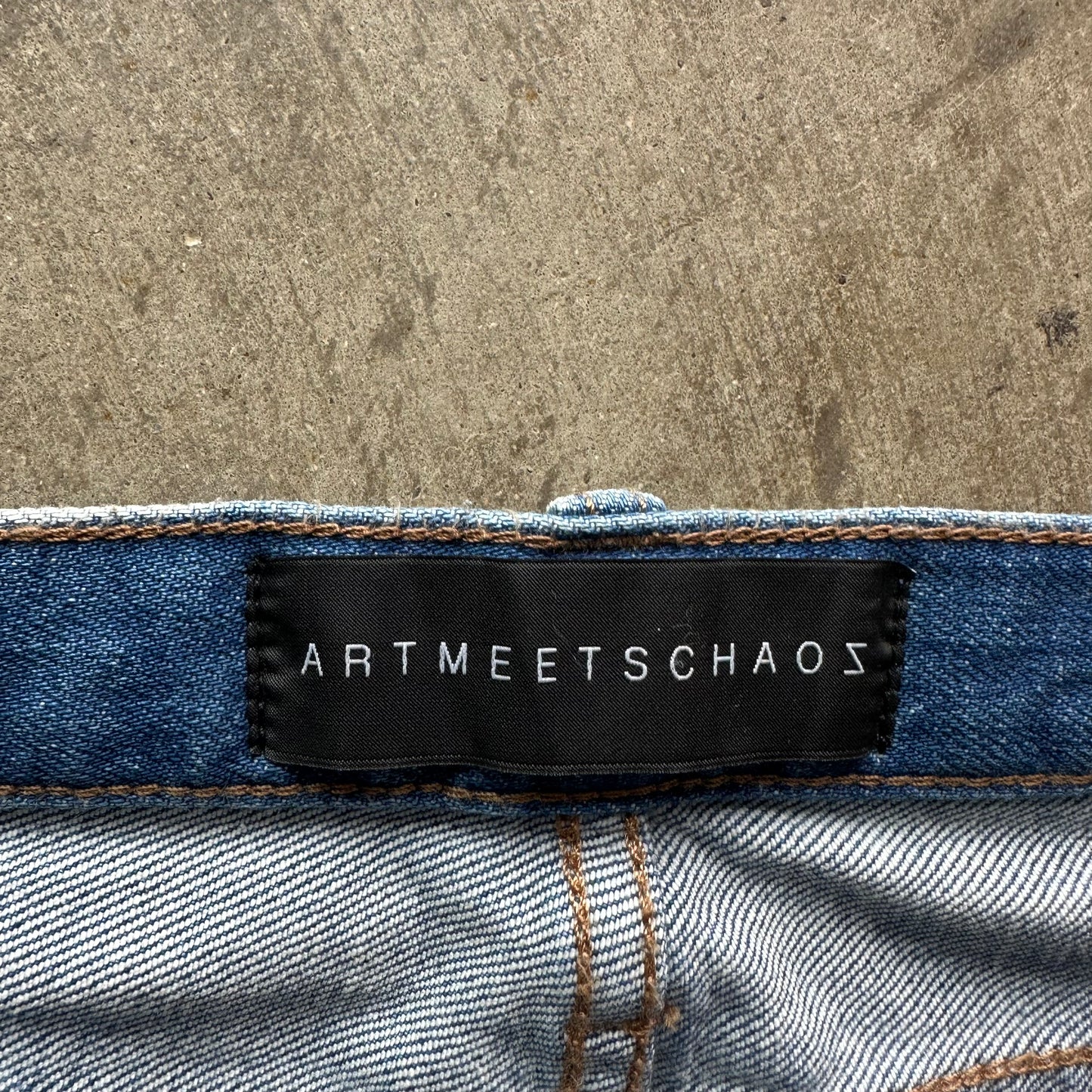 32x32 Art Meets Chaos Jeans