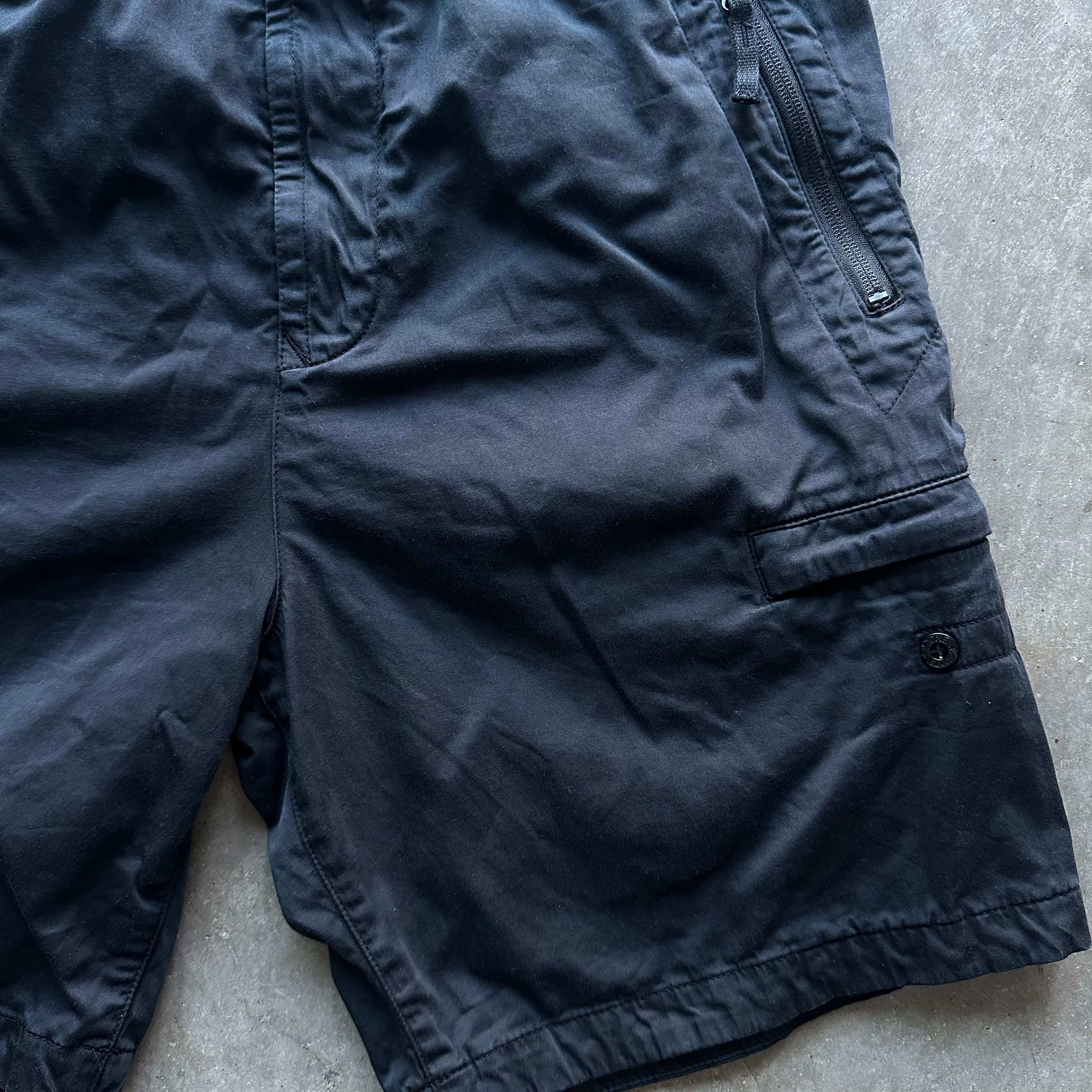 31w Patchless Stone Island Shorts