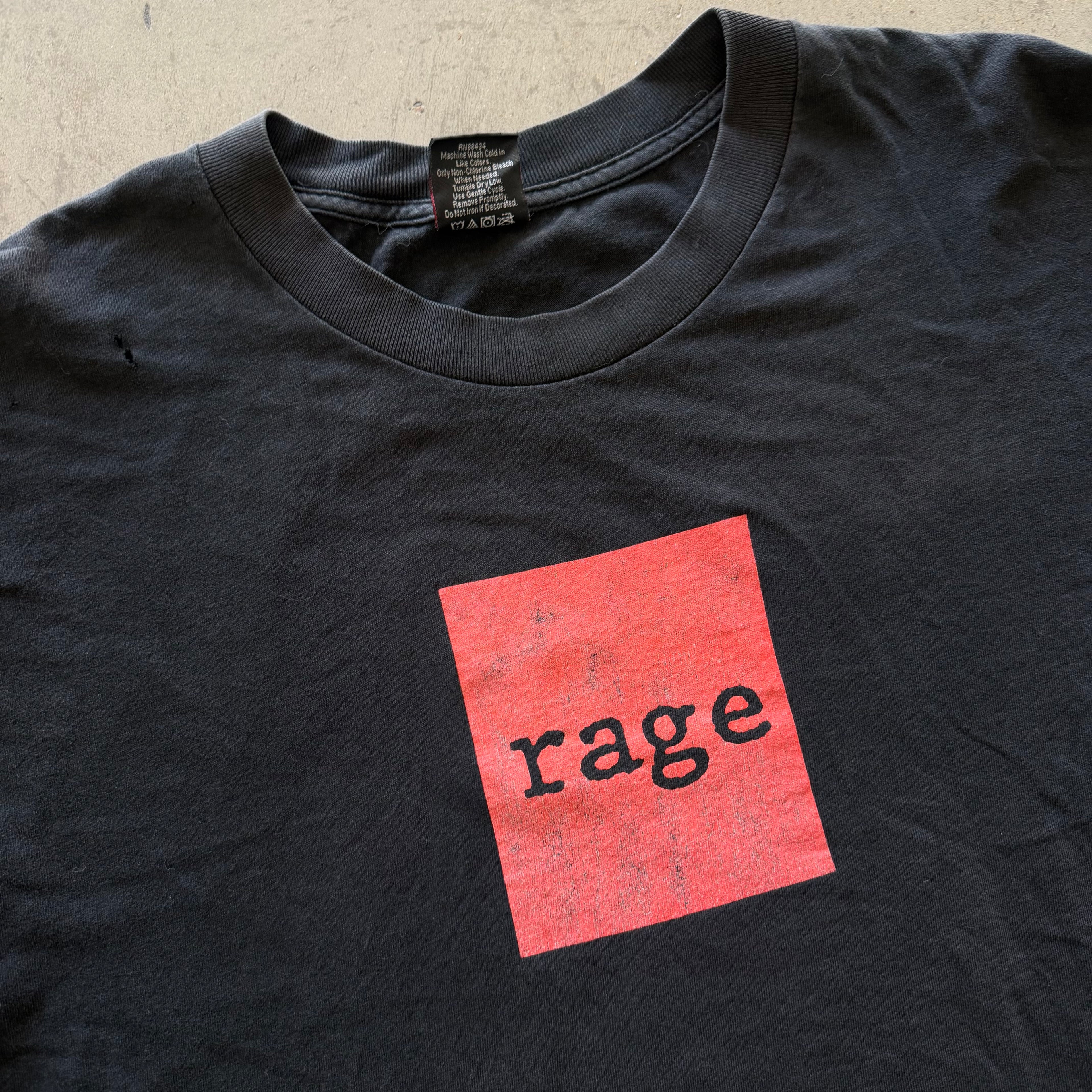 XXL 90s Rage Against the Machine Guerrilla Band Tee