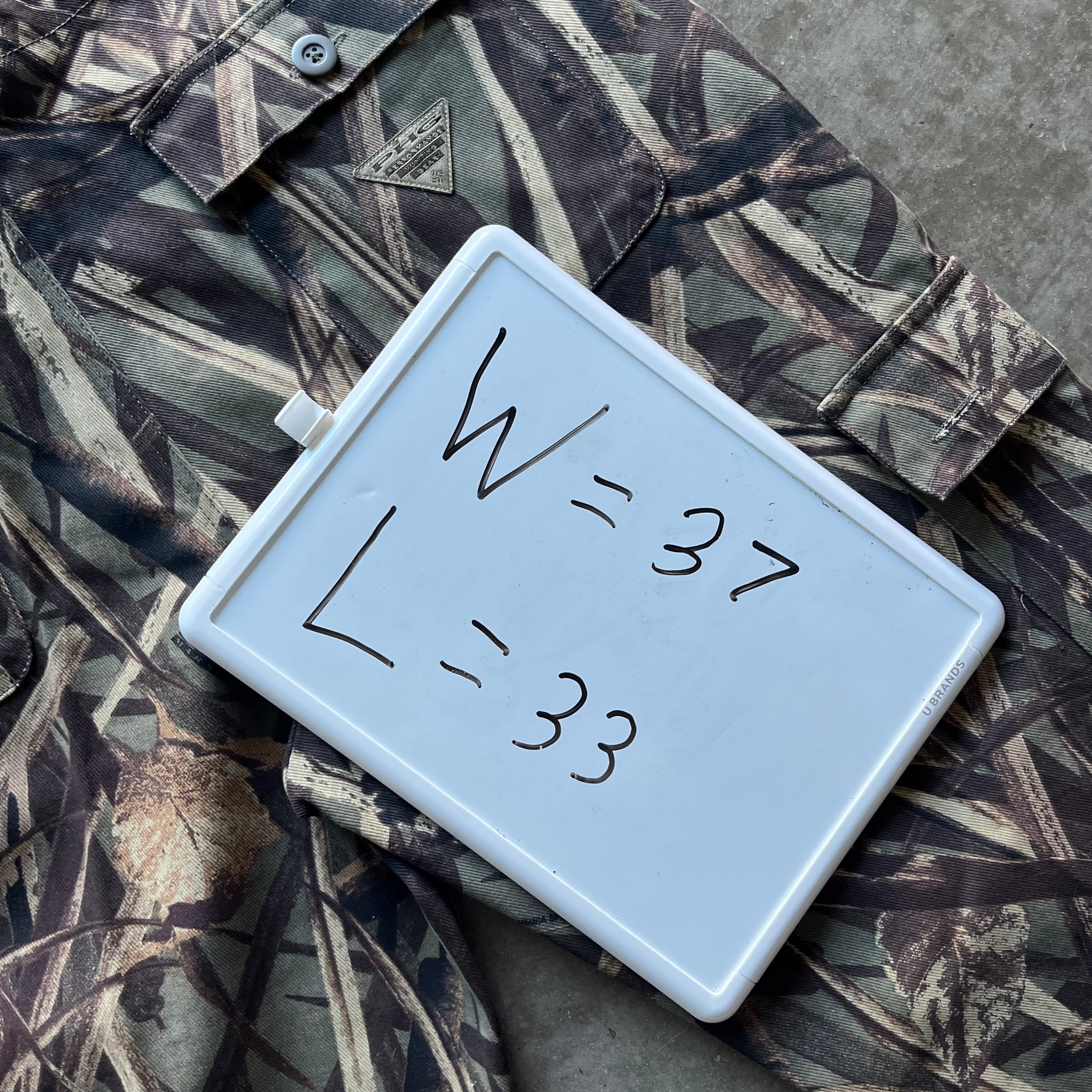 37x33 00s Columbia Camo Pants