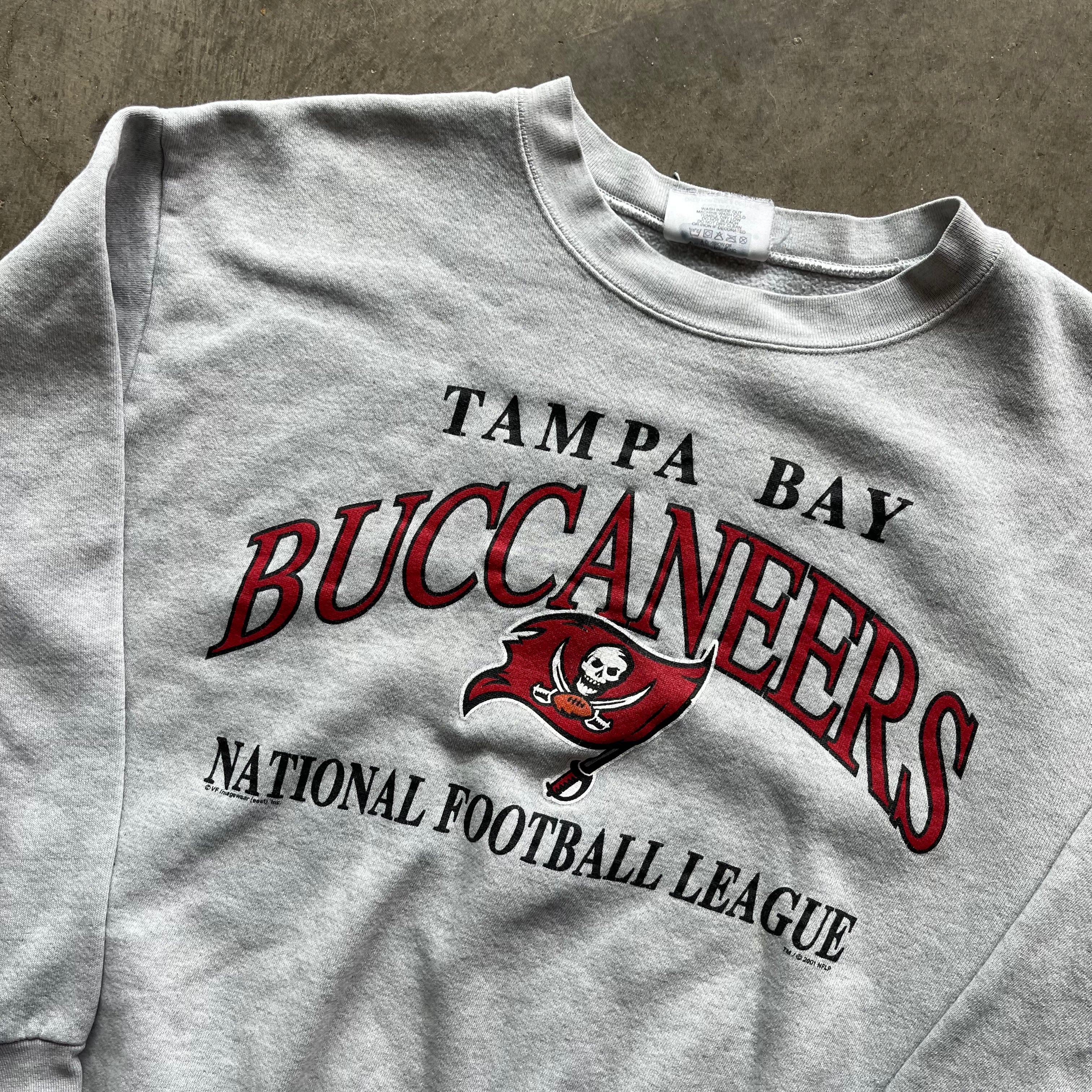 L 00s Buccaneers Crewneck