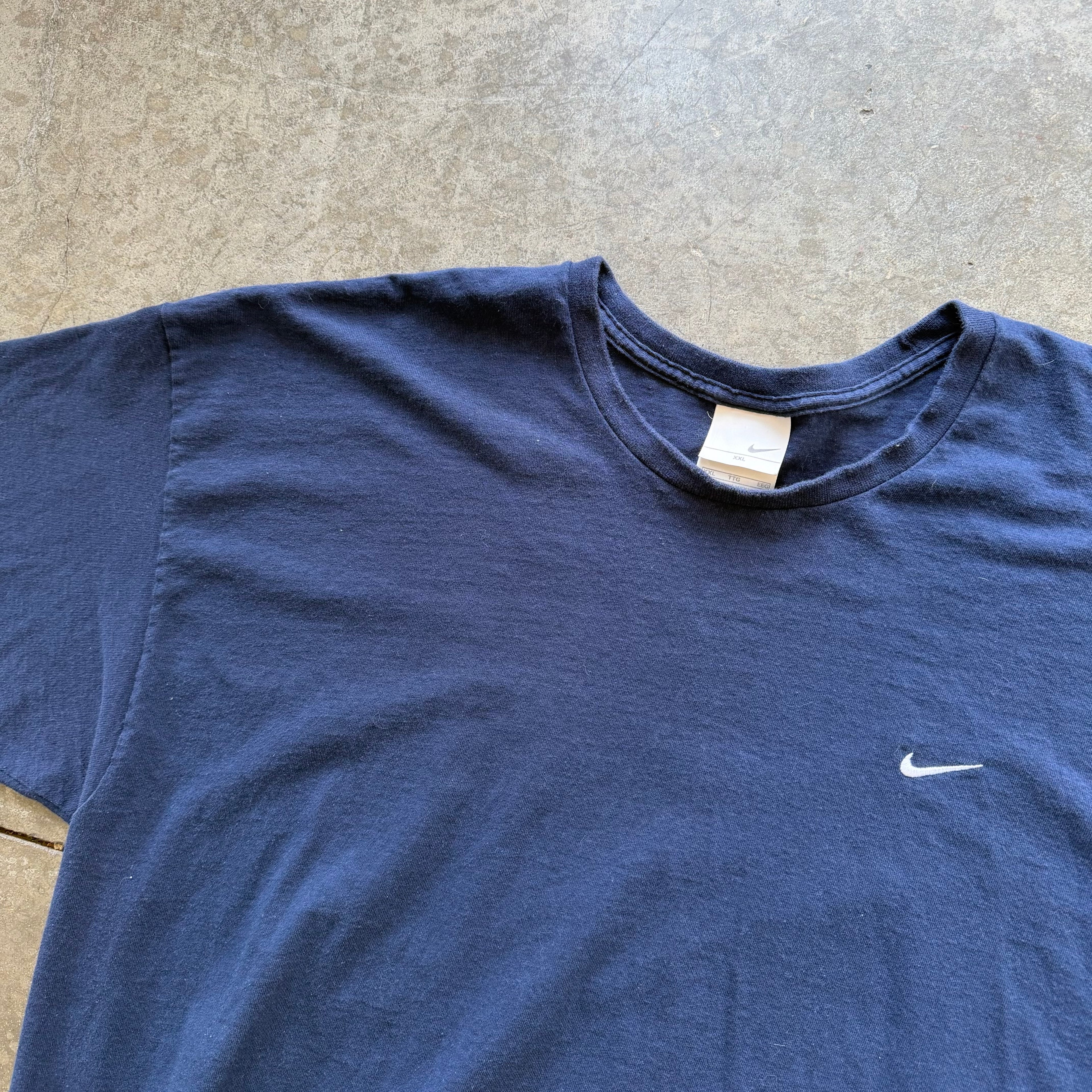 XXL 00s Navy Nike Tee