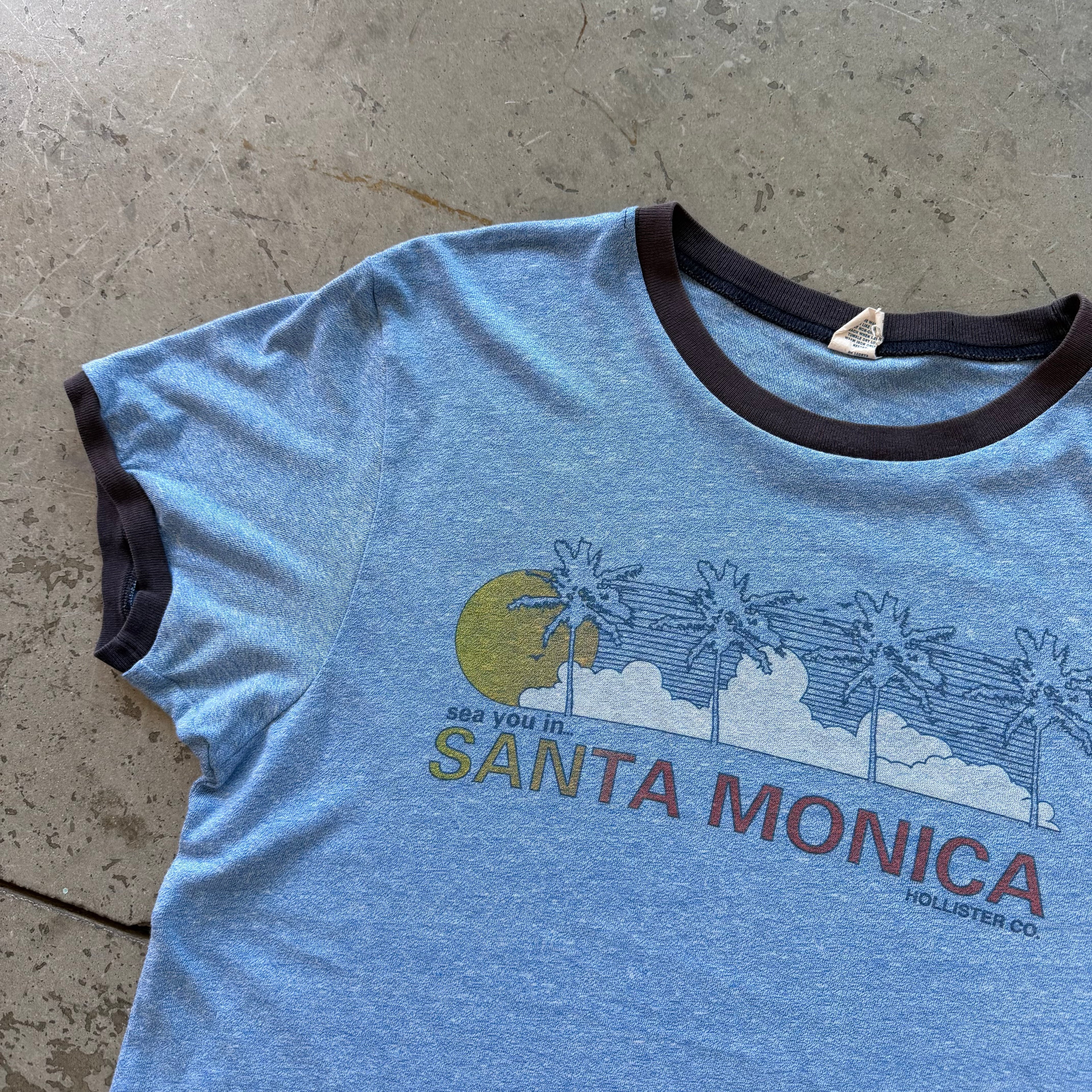 XL Y2K Hollister Ringer Tee