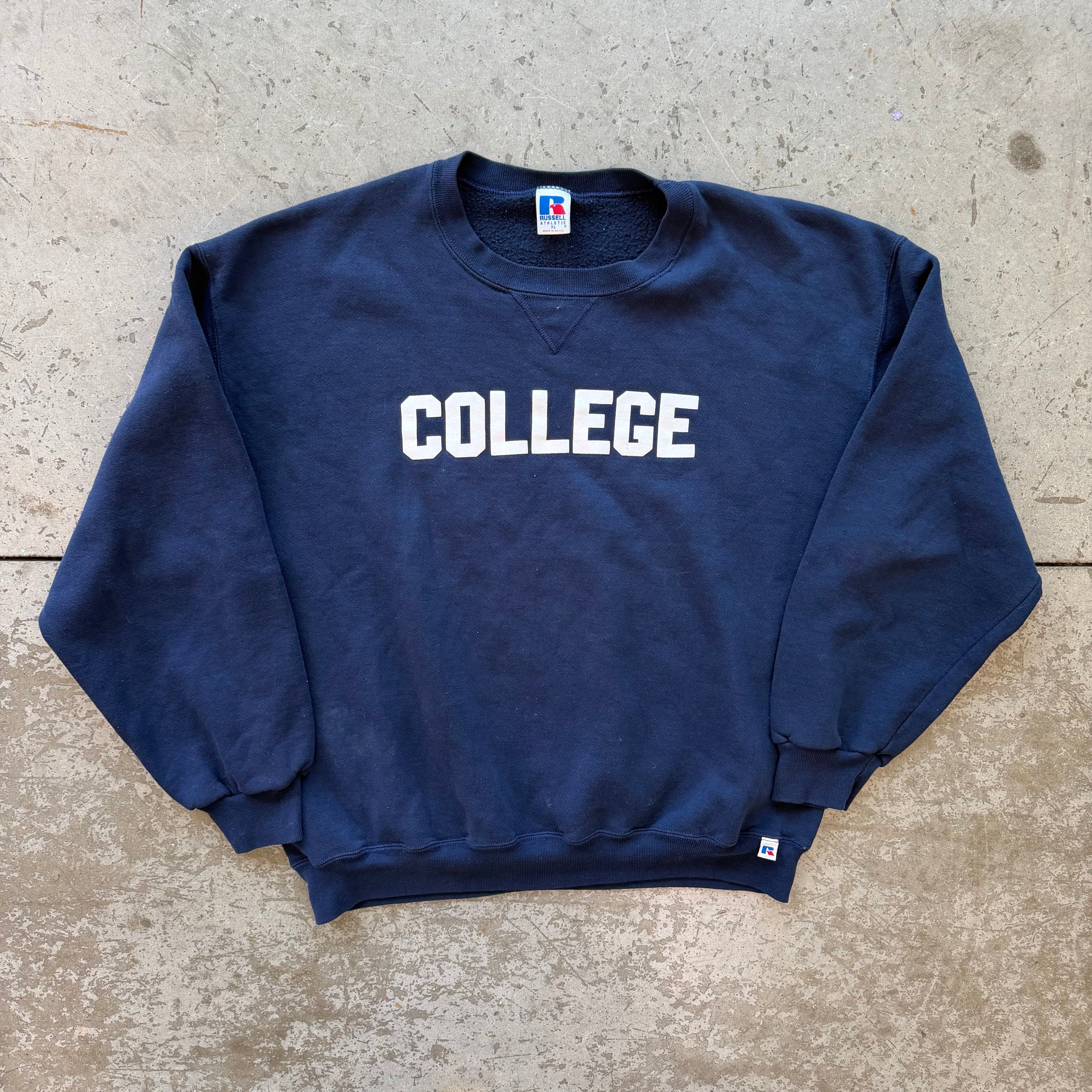 XL 00s Animal House College Crewneck