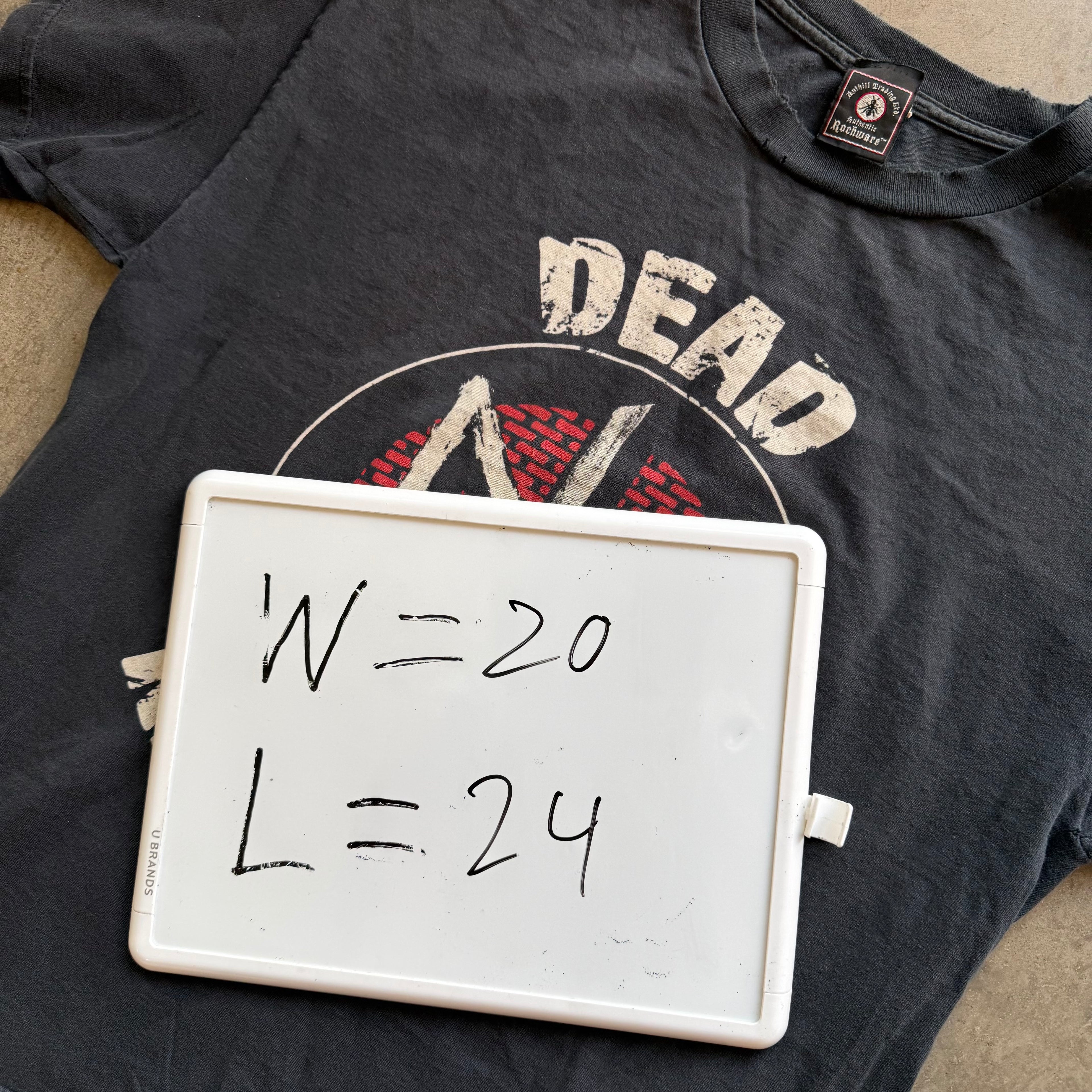 L 03 Dead Kennedys Tee