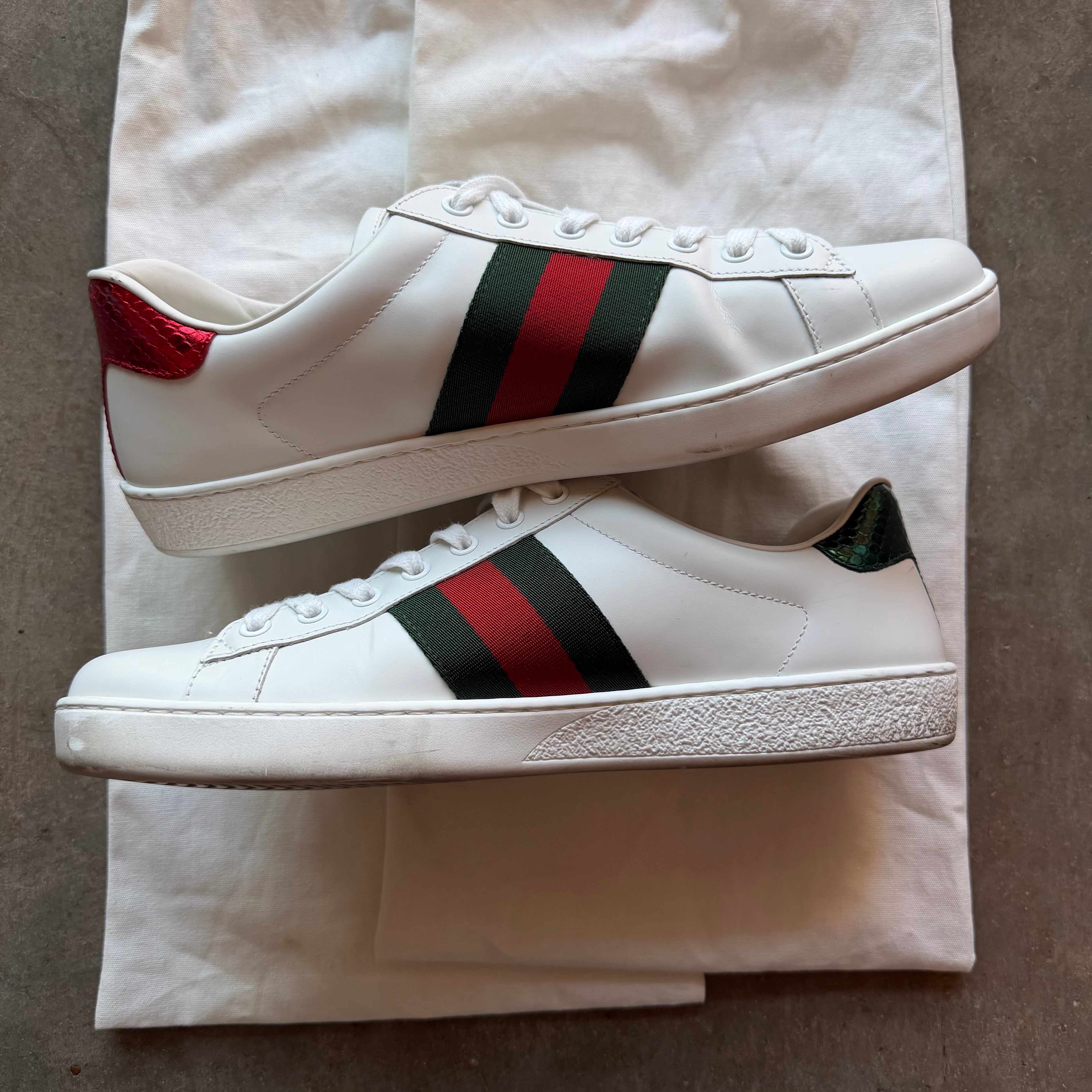 8.5 Used Gucci Ace Embroidered Bee
