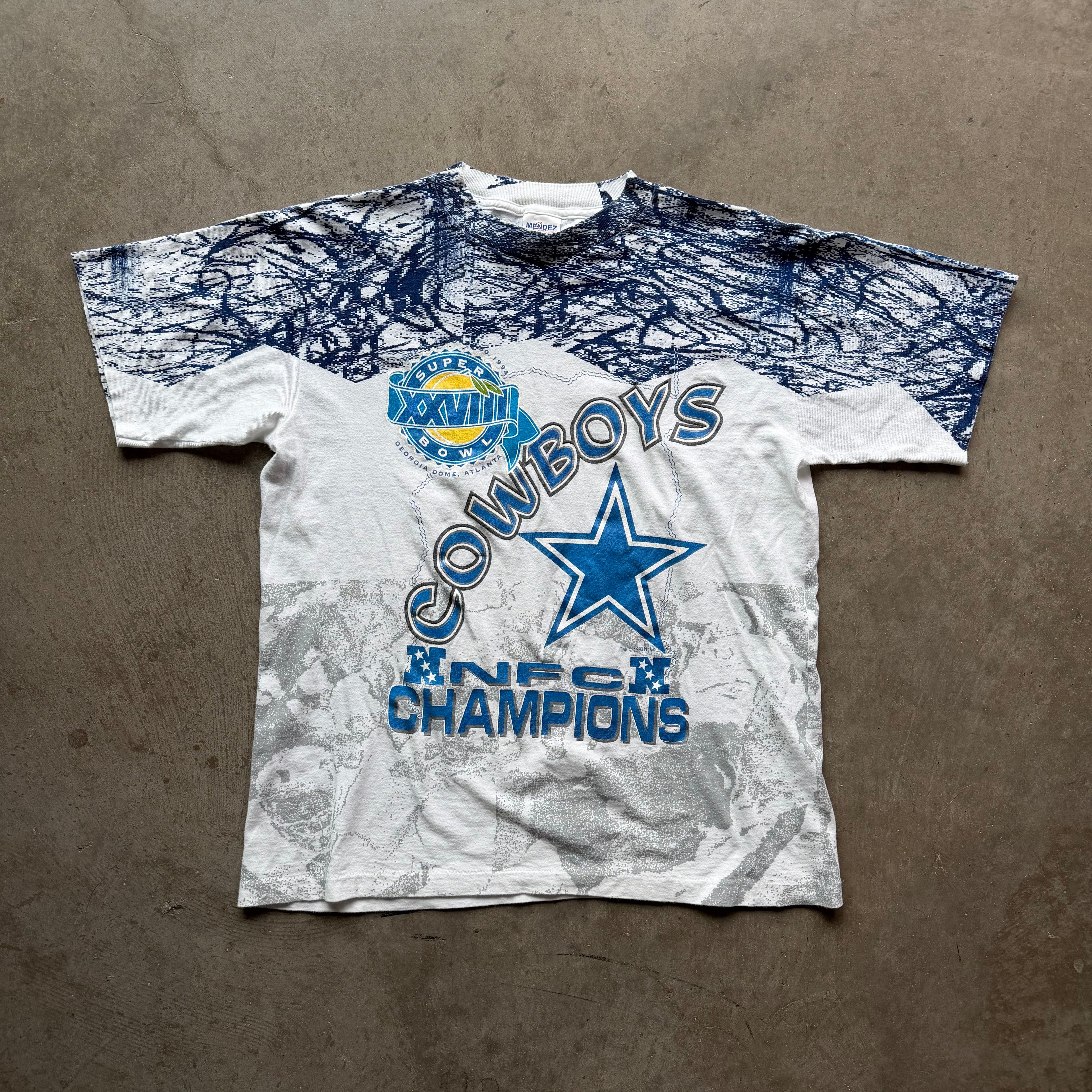 L 93 AOP Cowboys Tee