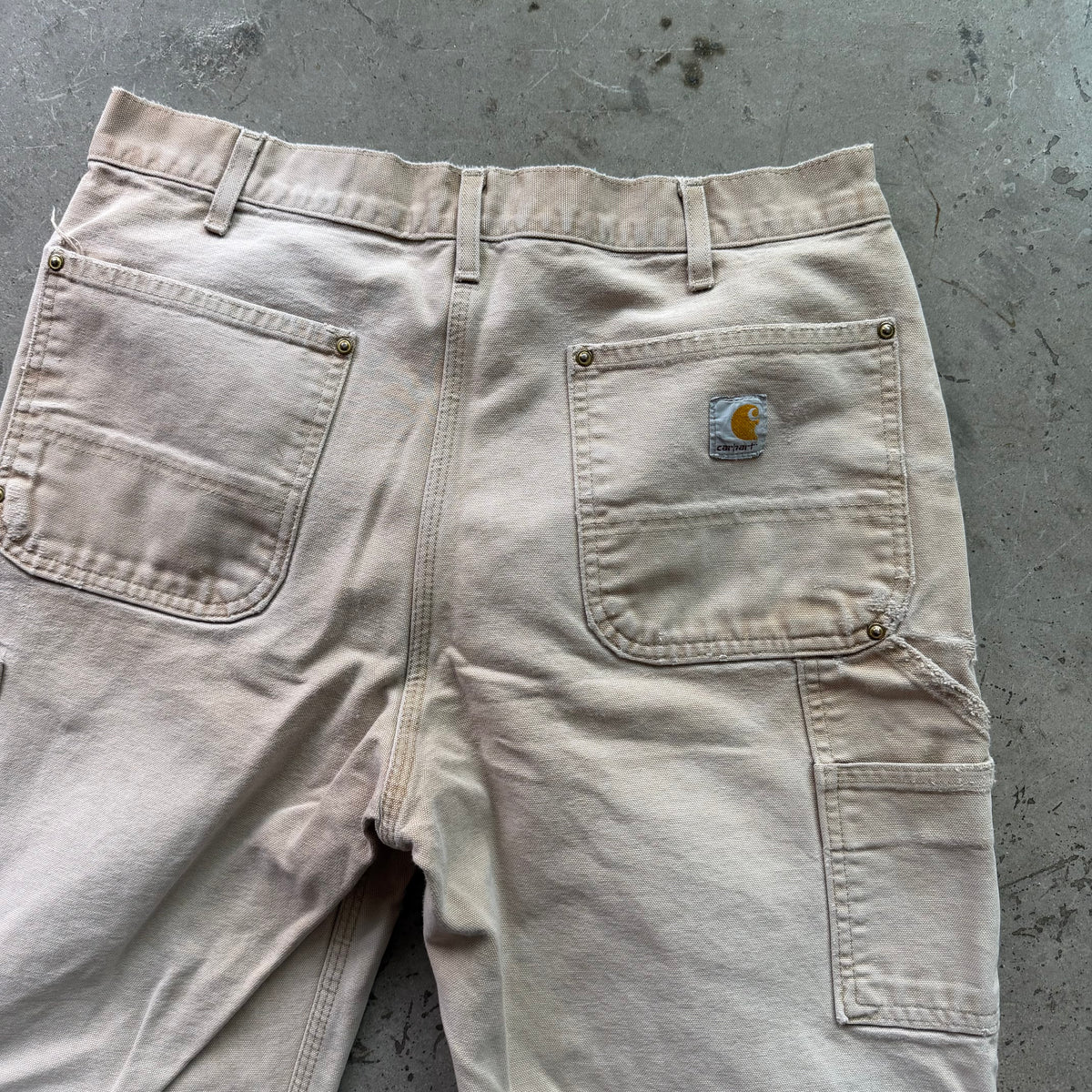 34x34 00s Thrashed Carhartt Double Knees