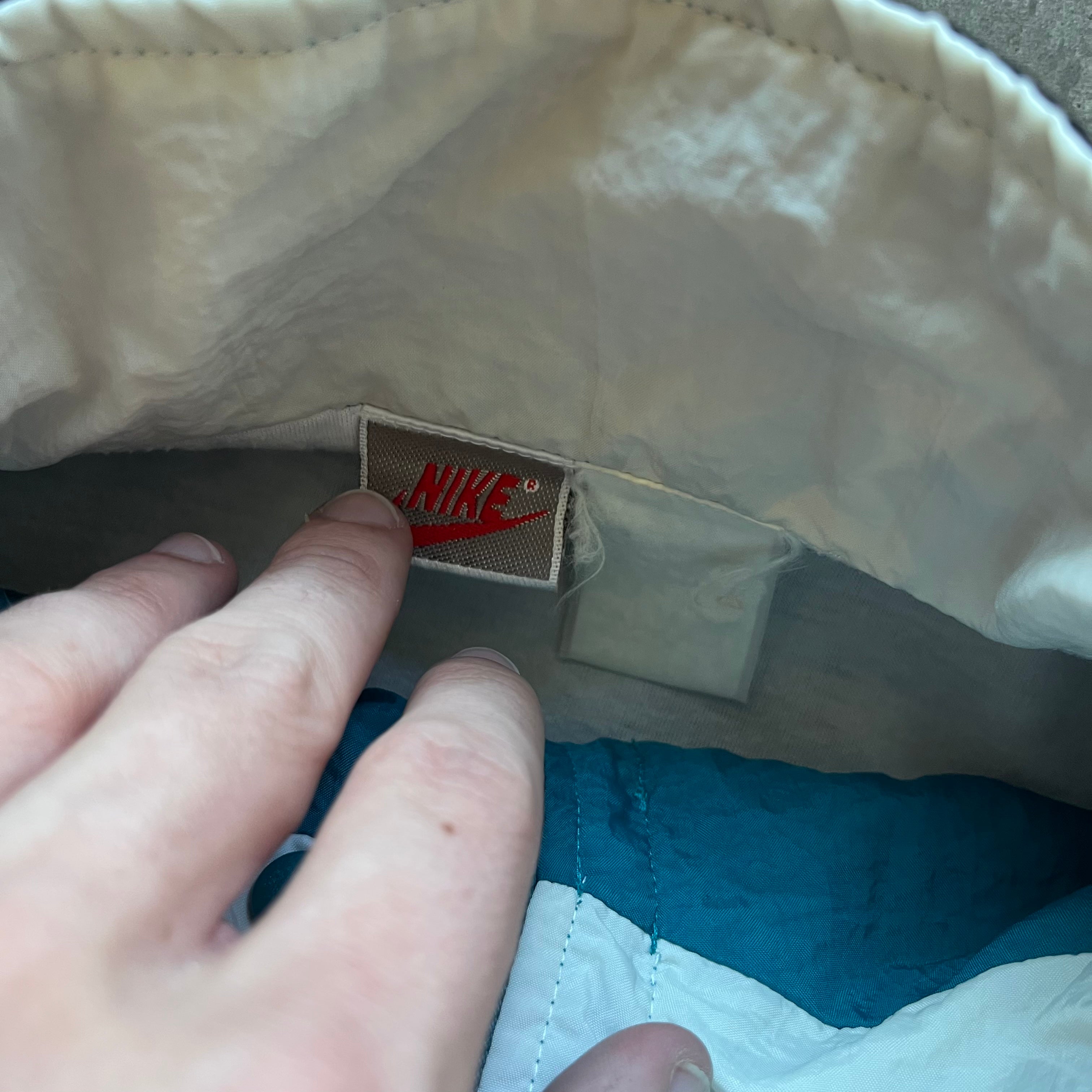 XL 80s Nike Windbreaker