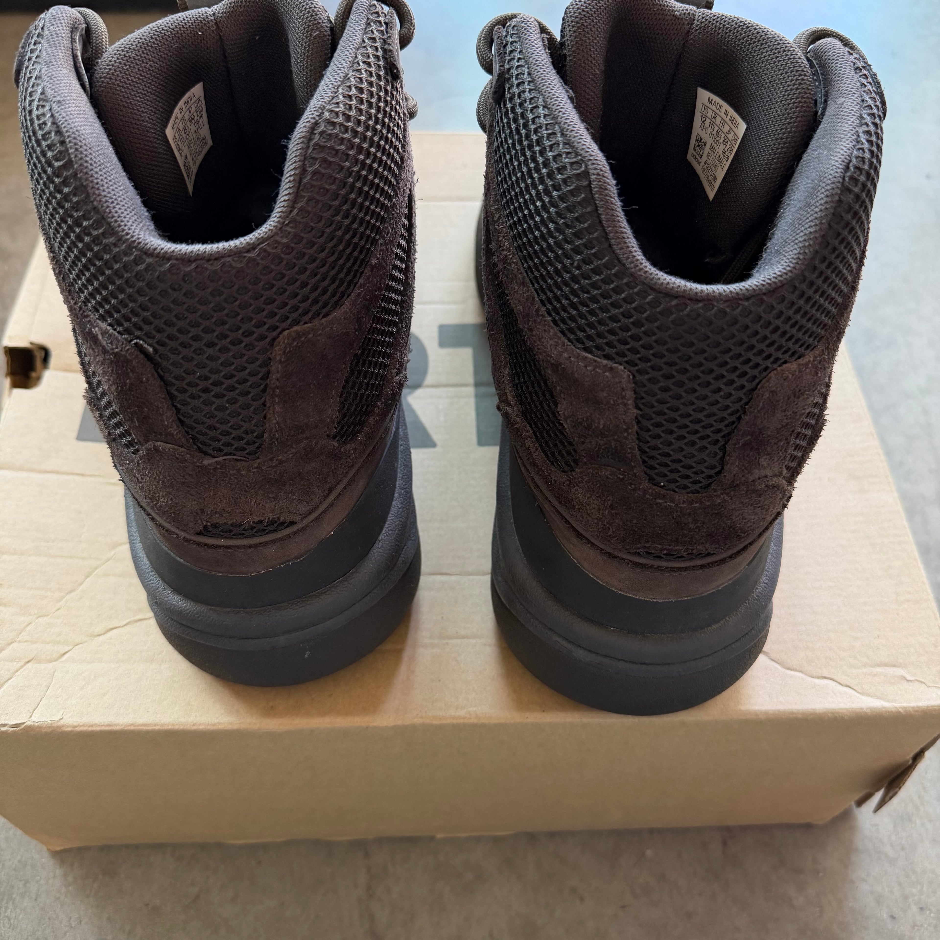 12 Used YZY x Adidas Desert Boot Oil