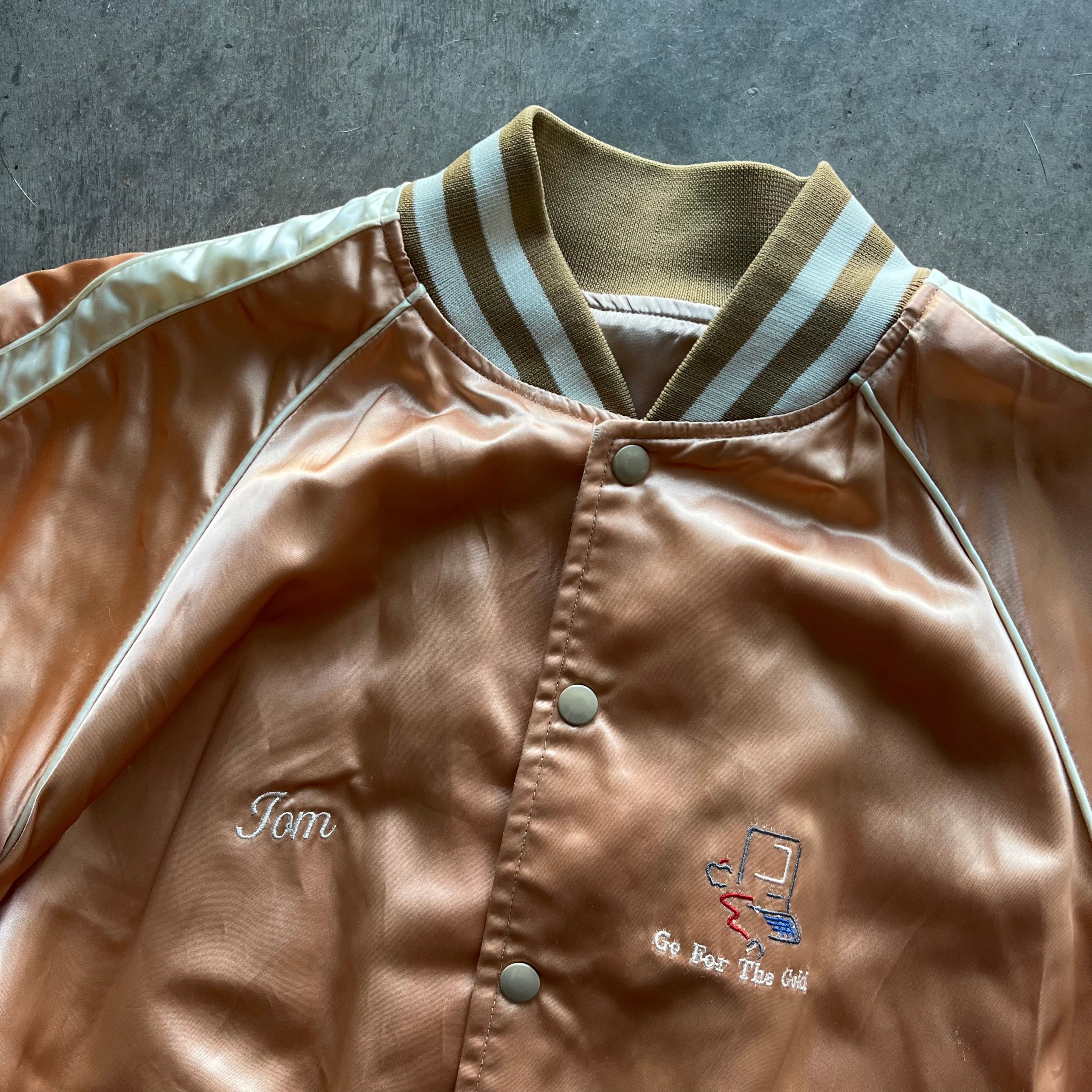 XL 80s 90s Apple Bomber