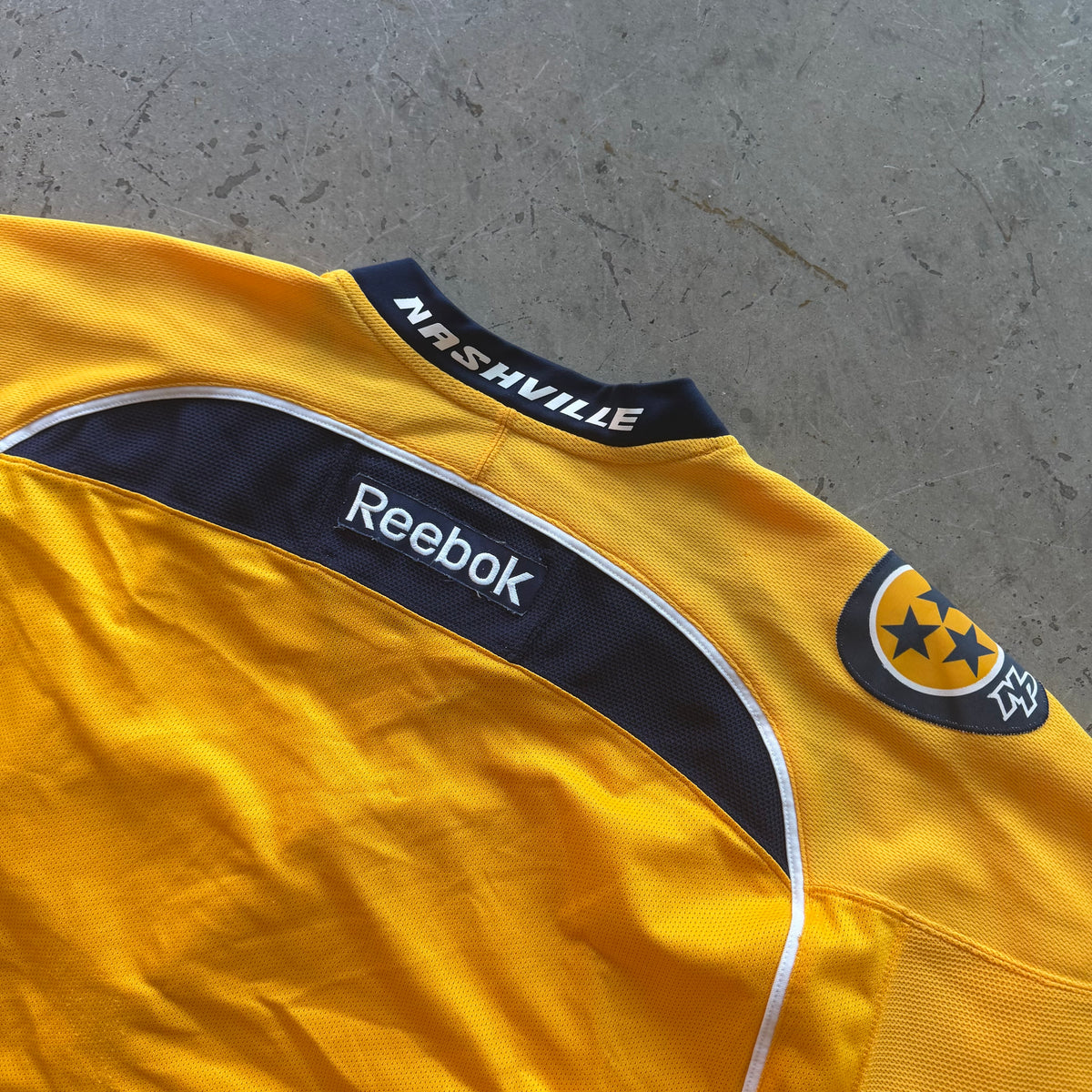 XL 00s Predators Hockey Jersey