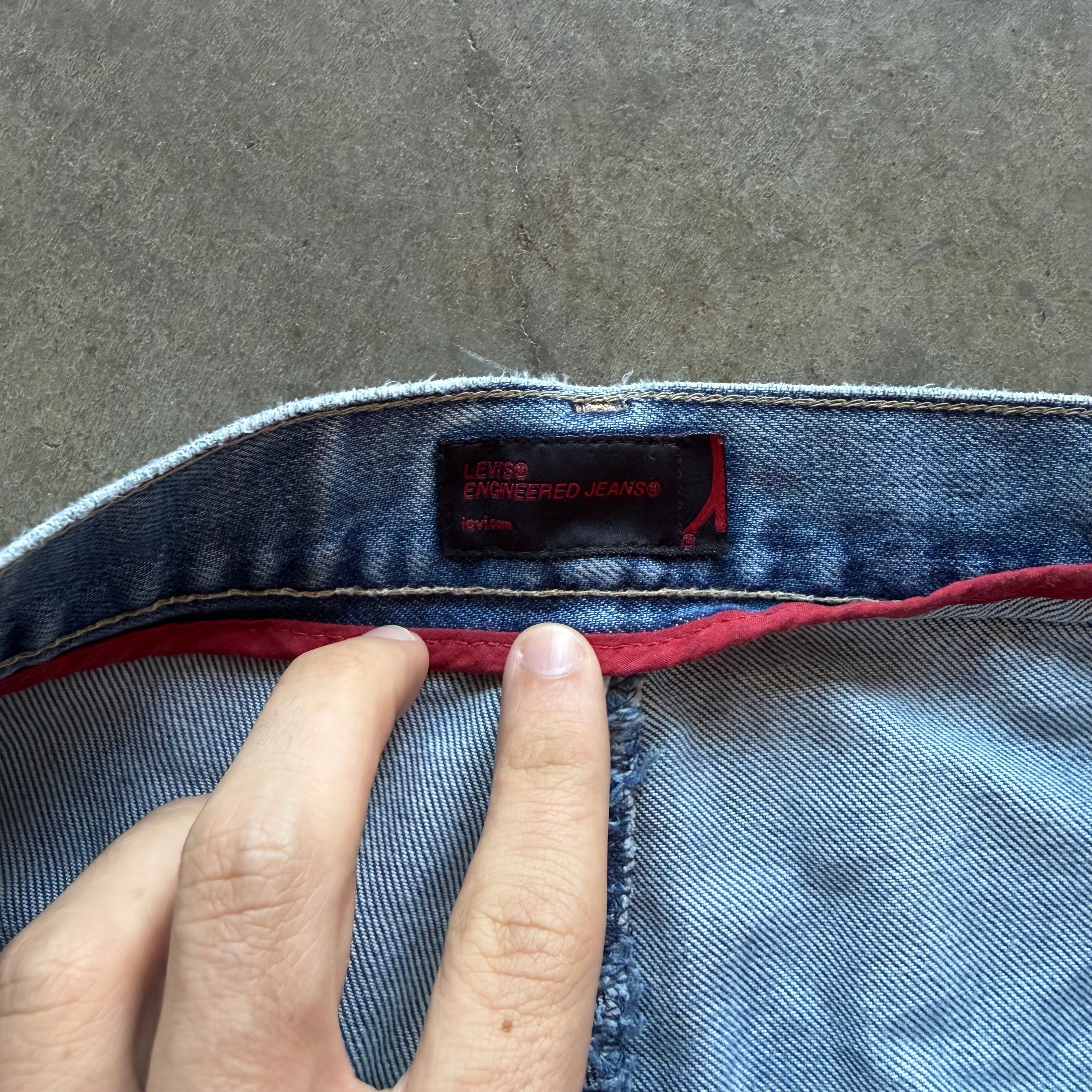 32x28 Levi’s Engineered Jeans