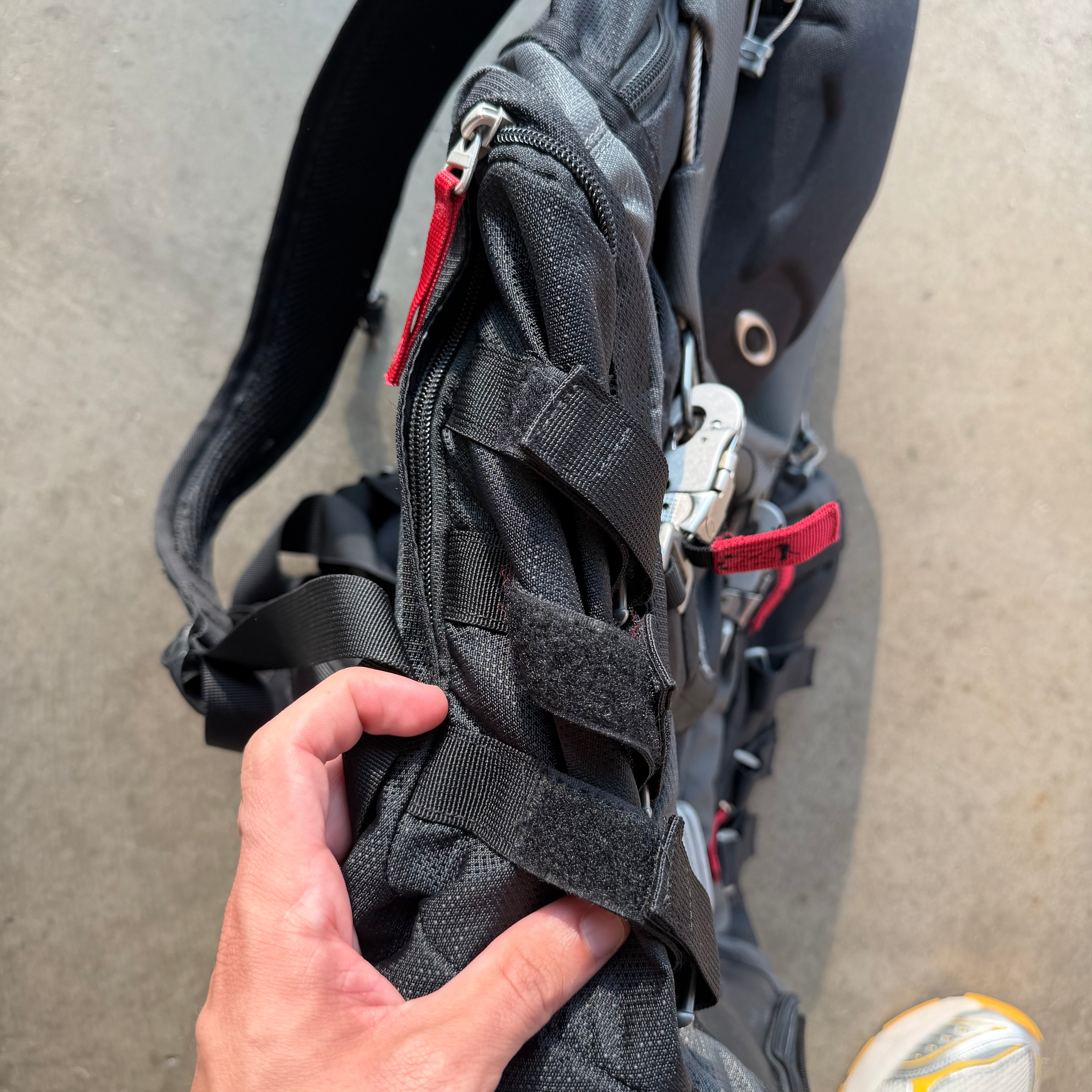2000s Oakley Kitchen Sink Tactical Bag Grey