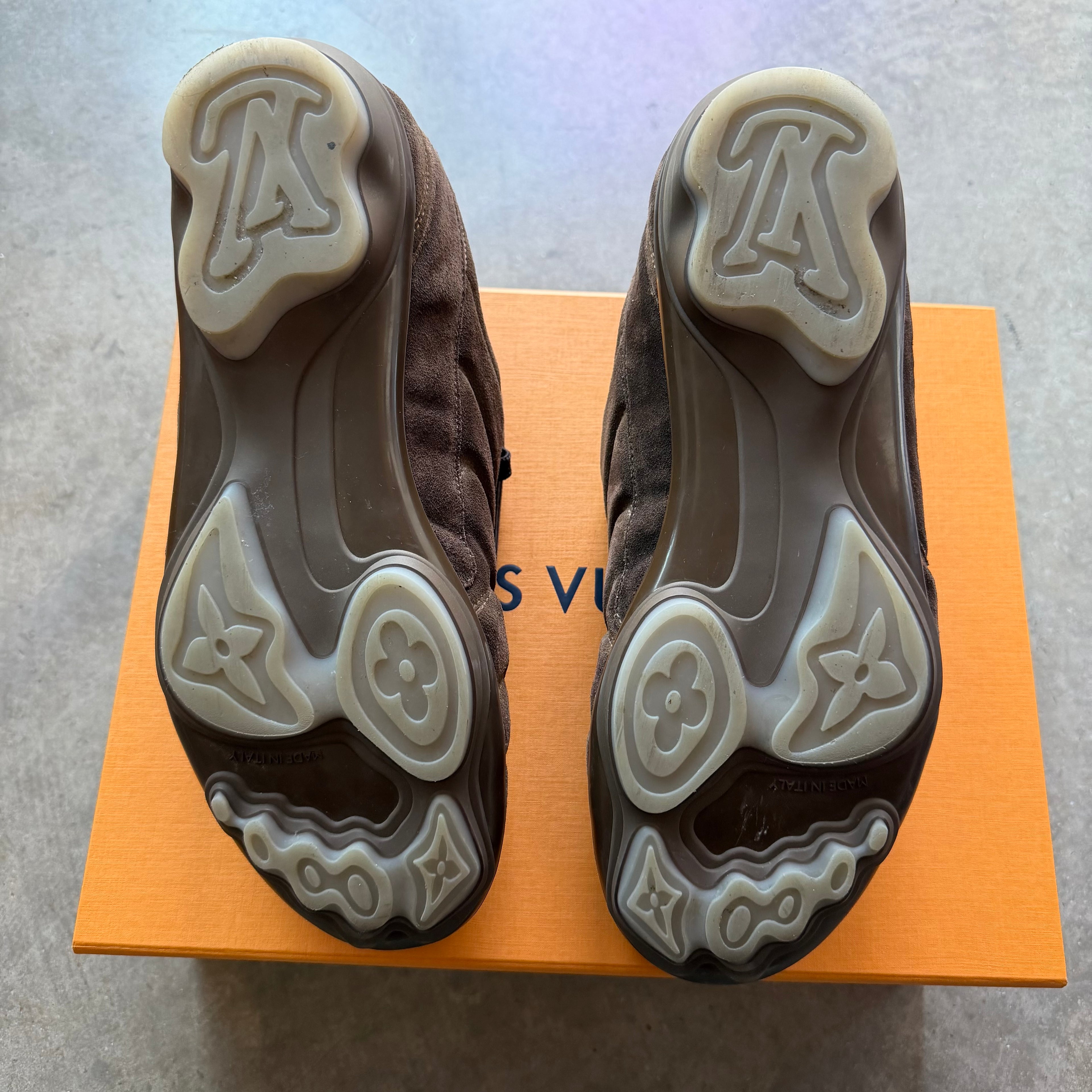 11 Used Louis Vuitton Footprint Sneaker Brown