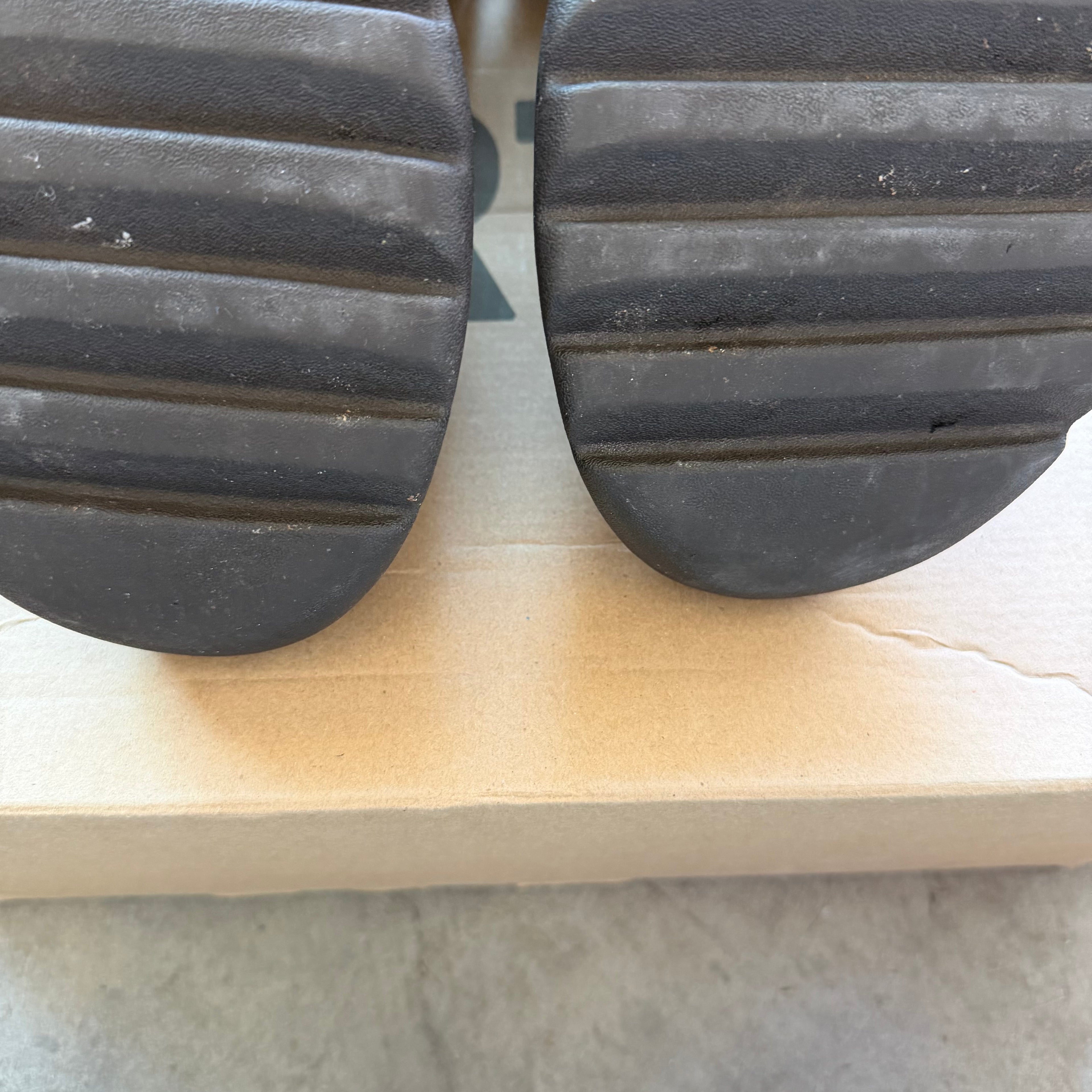 12 Used YZY x Adidas Desert Boot Oil