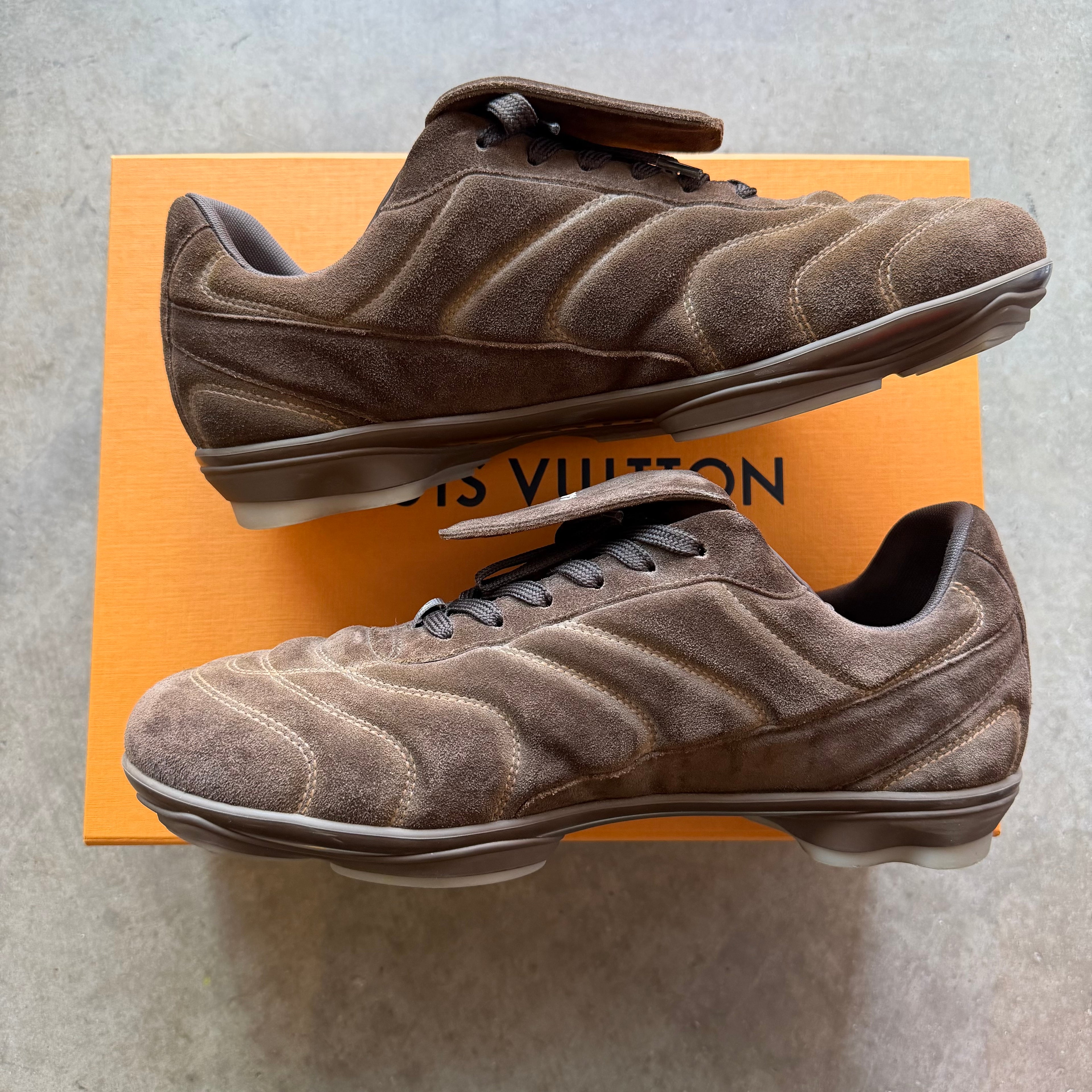 11 Used Louis Vuitton Footprint Sneaker Brown