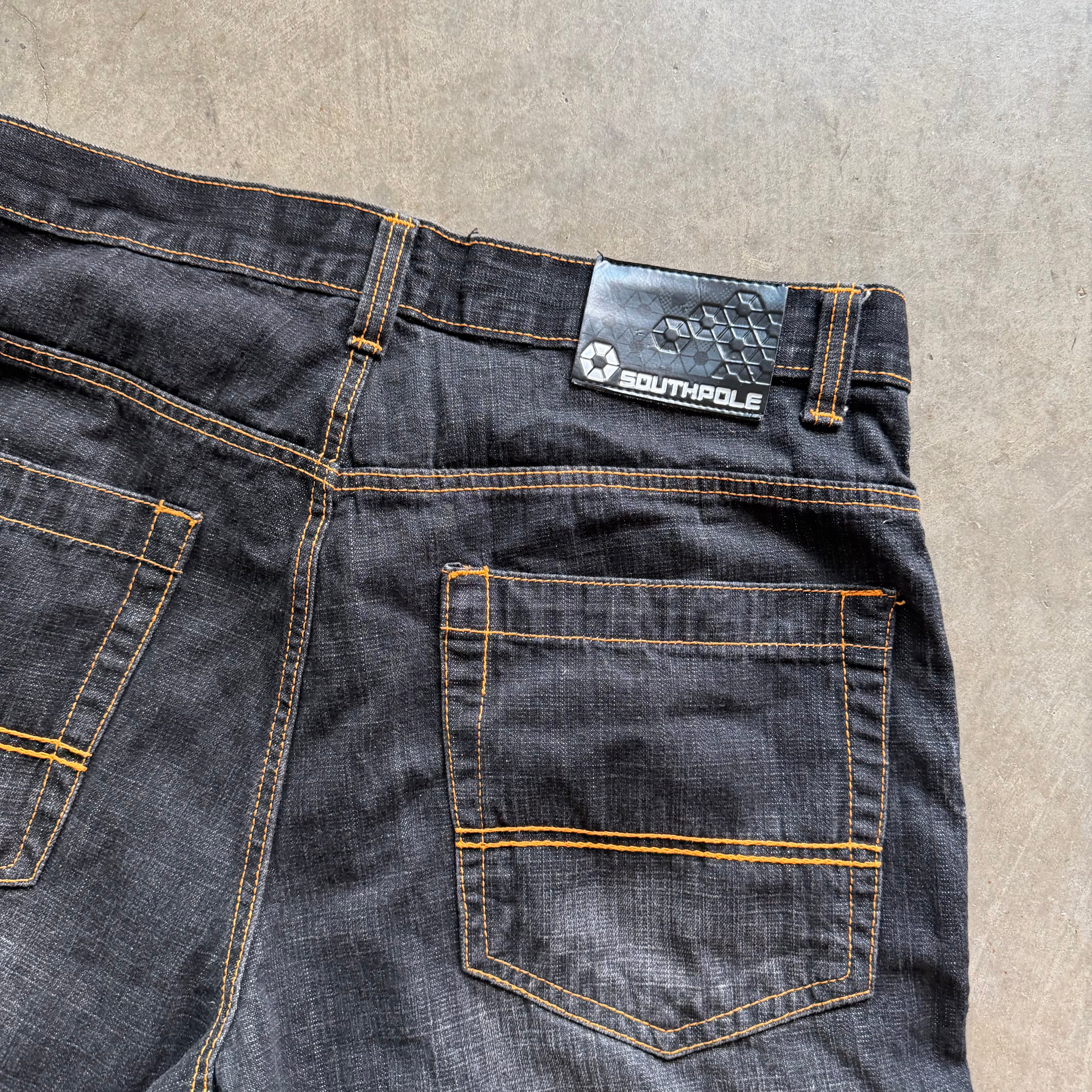 36w Black SouthPole Jorts