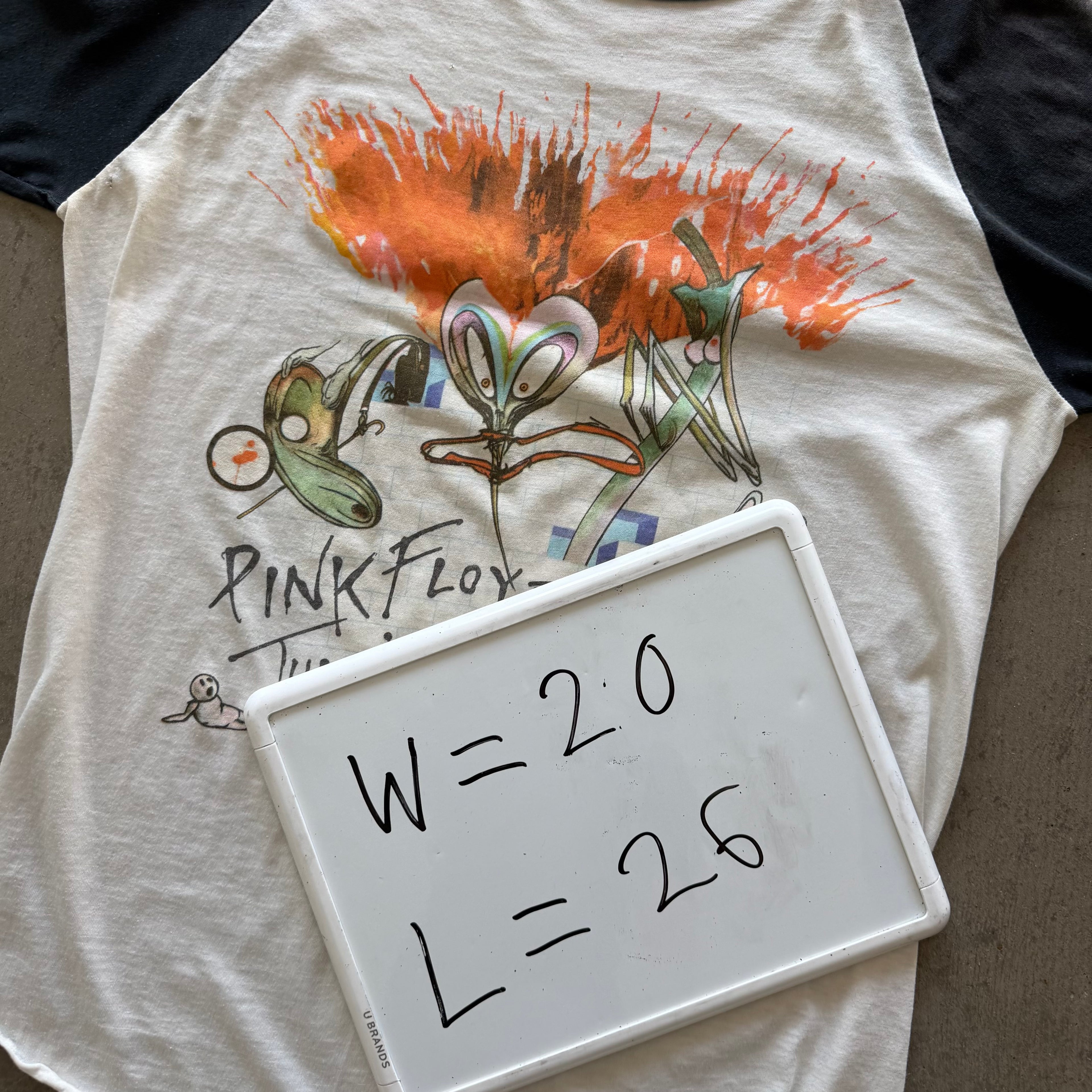 M 82 Pink Floyd The Wall Baseball Tee