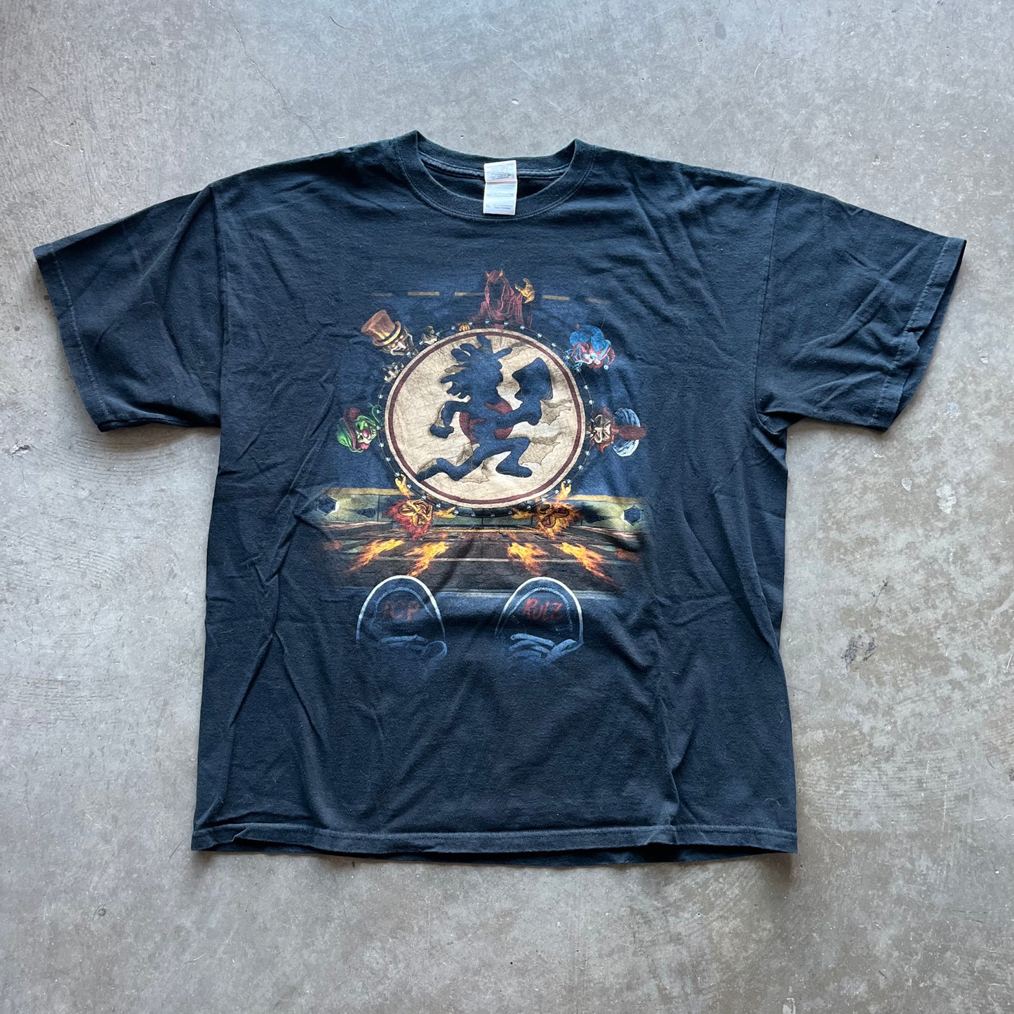 XL 00s Hatchet-man Tee