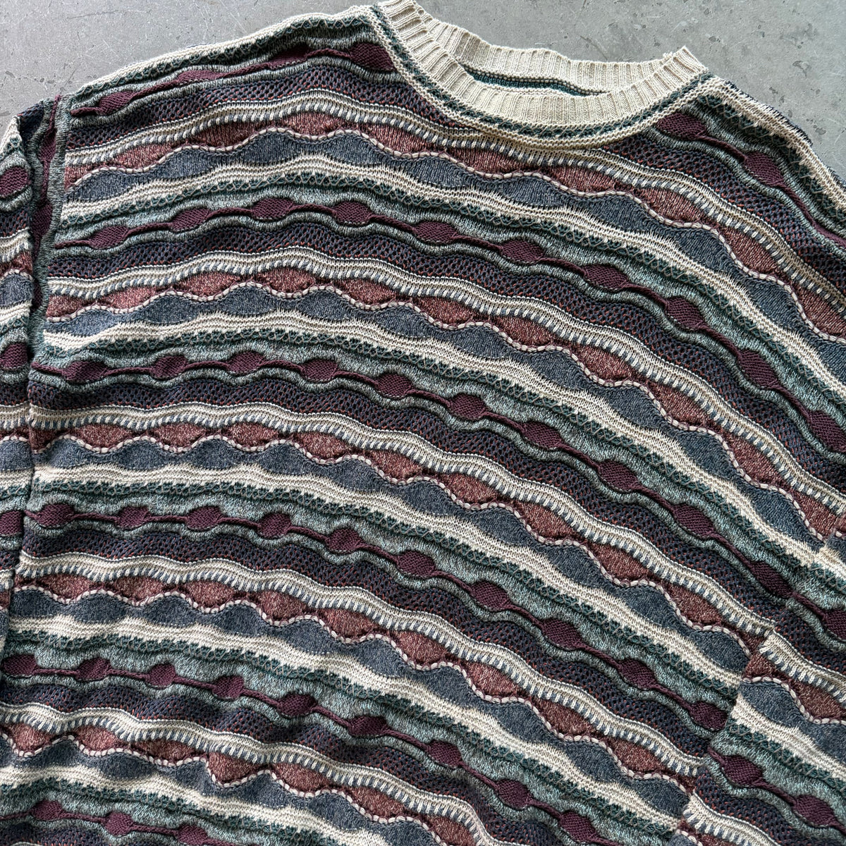 L 90s 3d Knit Sweater