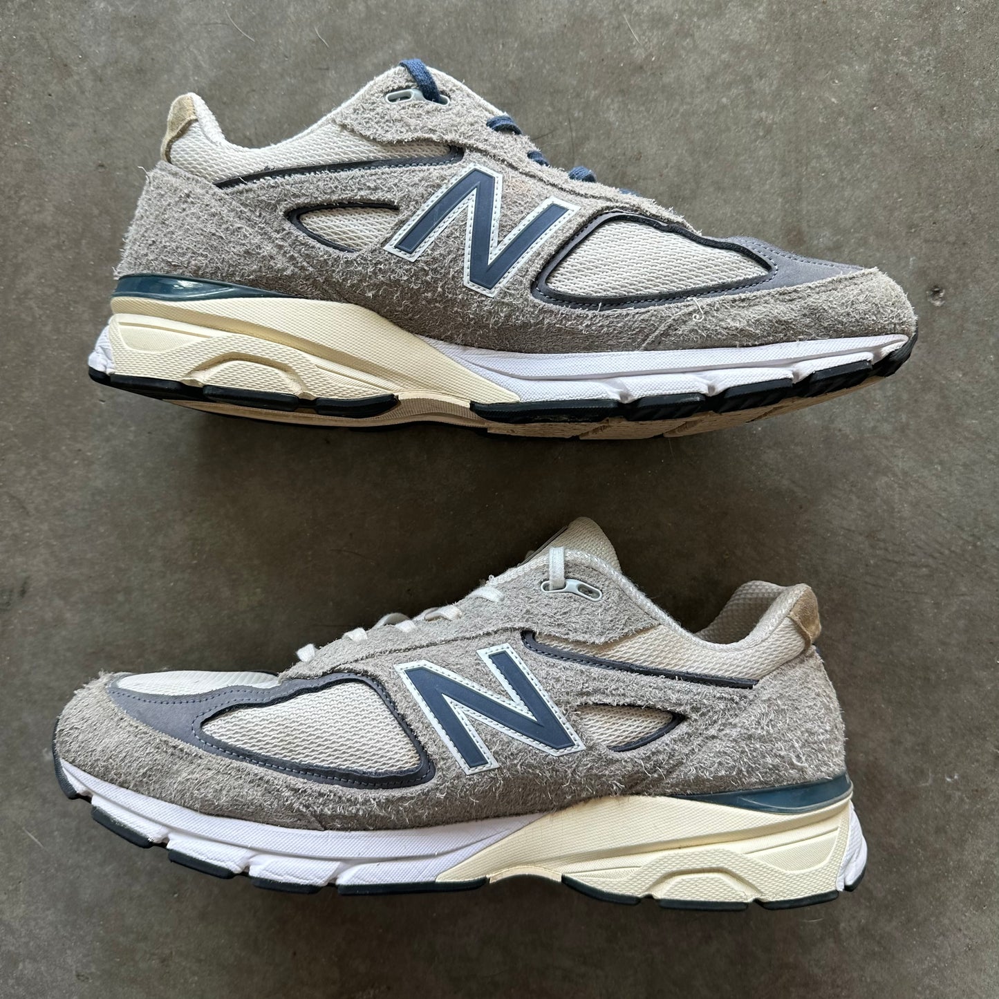 13 Used New Balance 990 V4 Grey Day