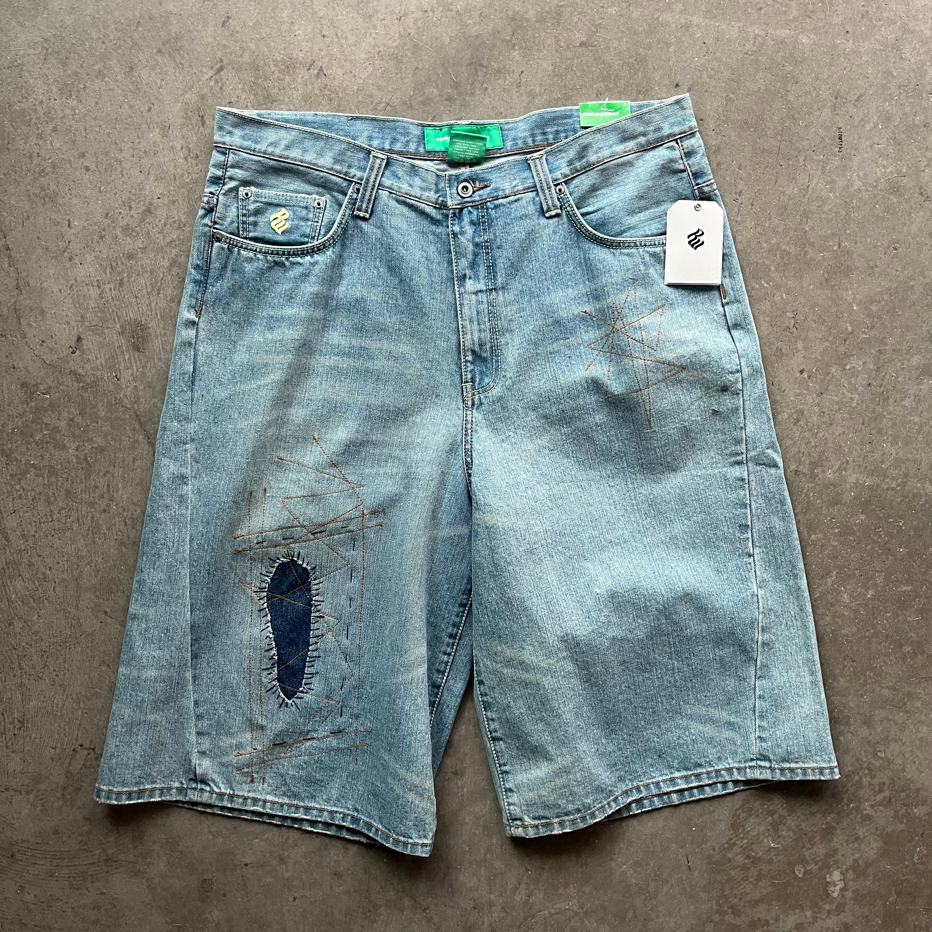 38w Y2K Roca Wear Jorts
