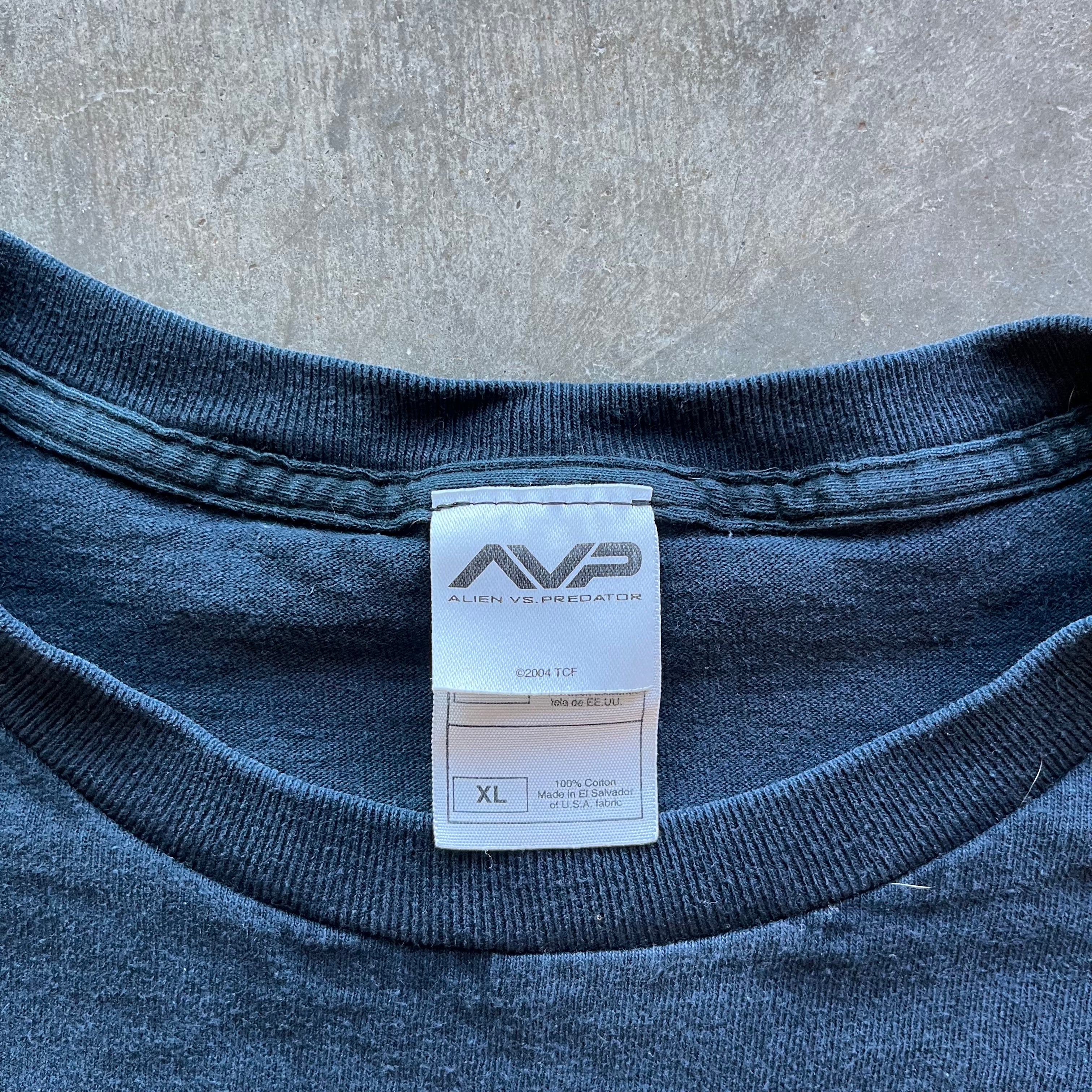 XL 04 Alien vs Predator Movie Tee