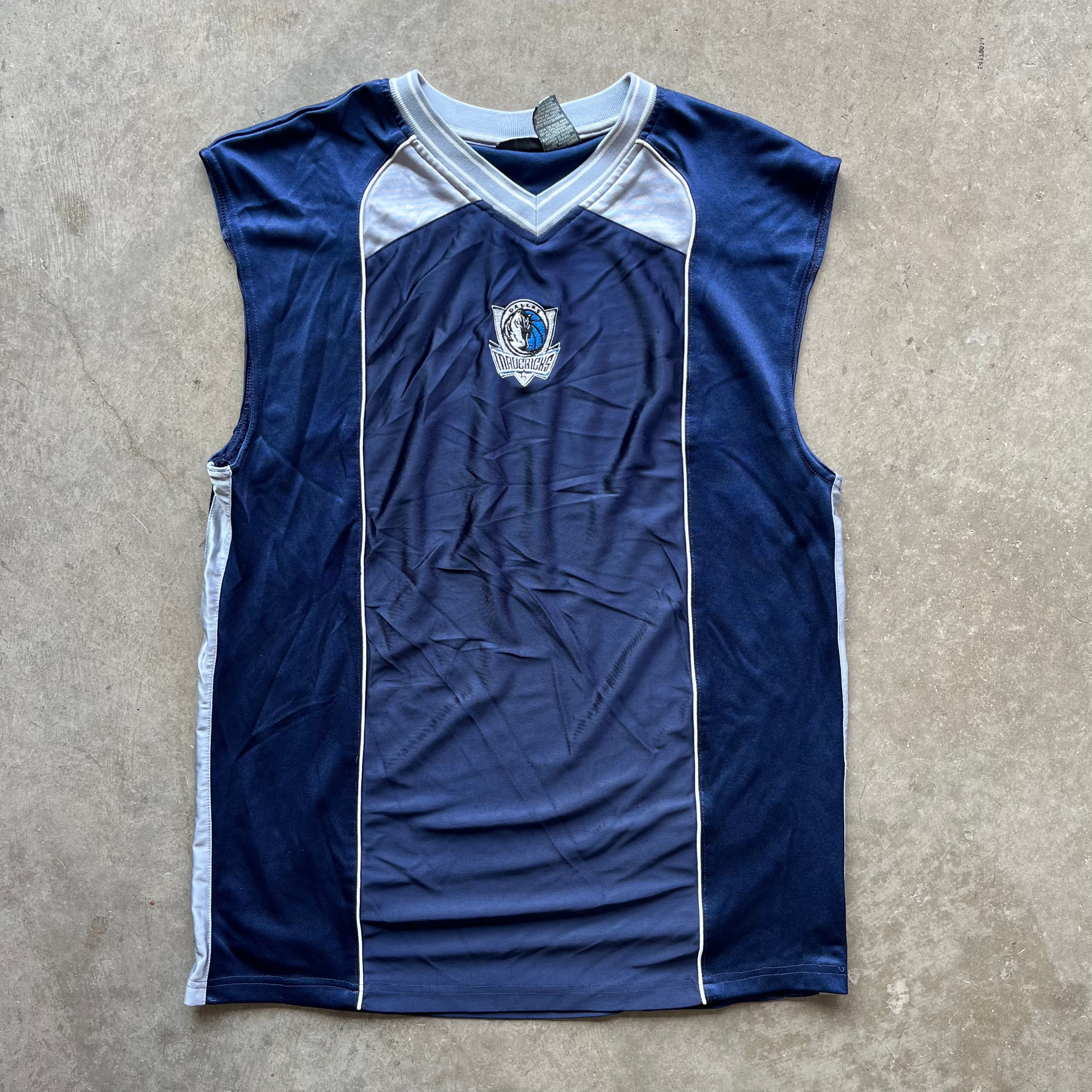 L 00s Mavs Warm Up Jersey