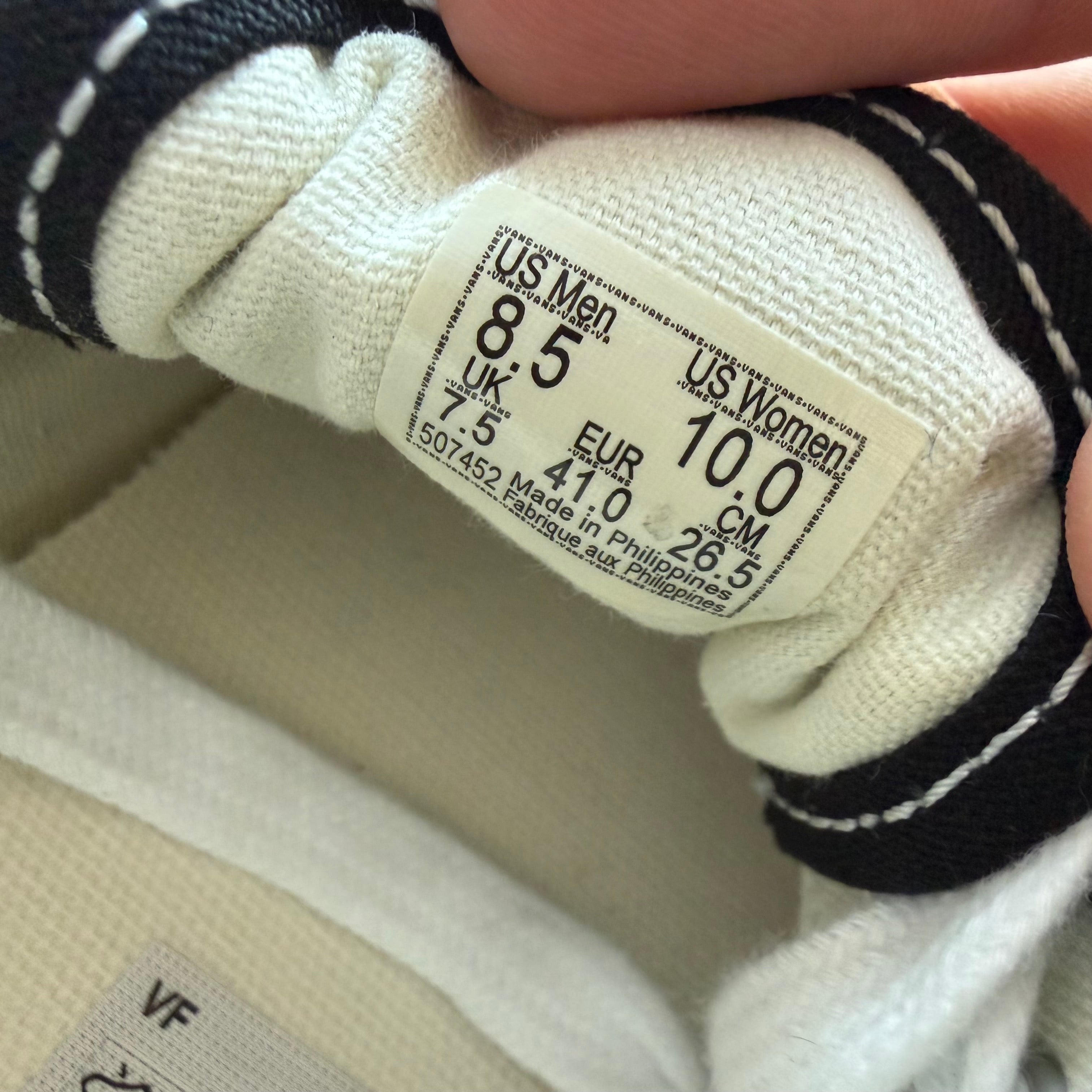 8.5 Vans Gallery Dept Art That Kills