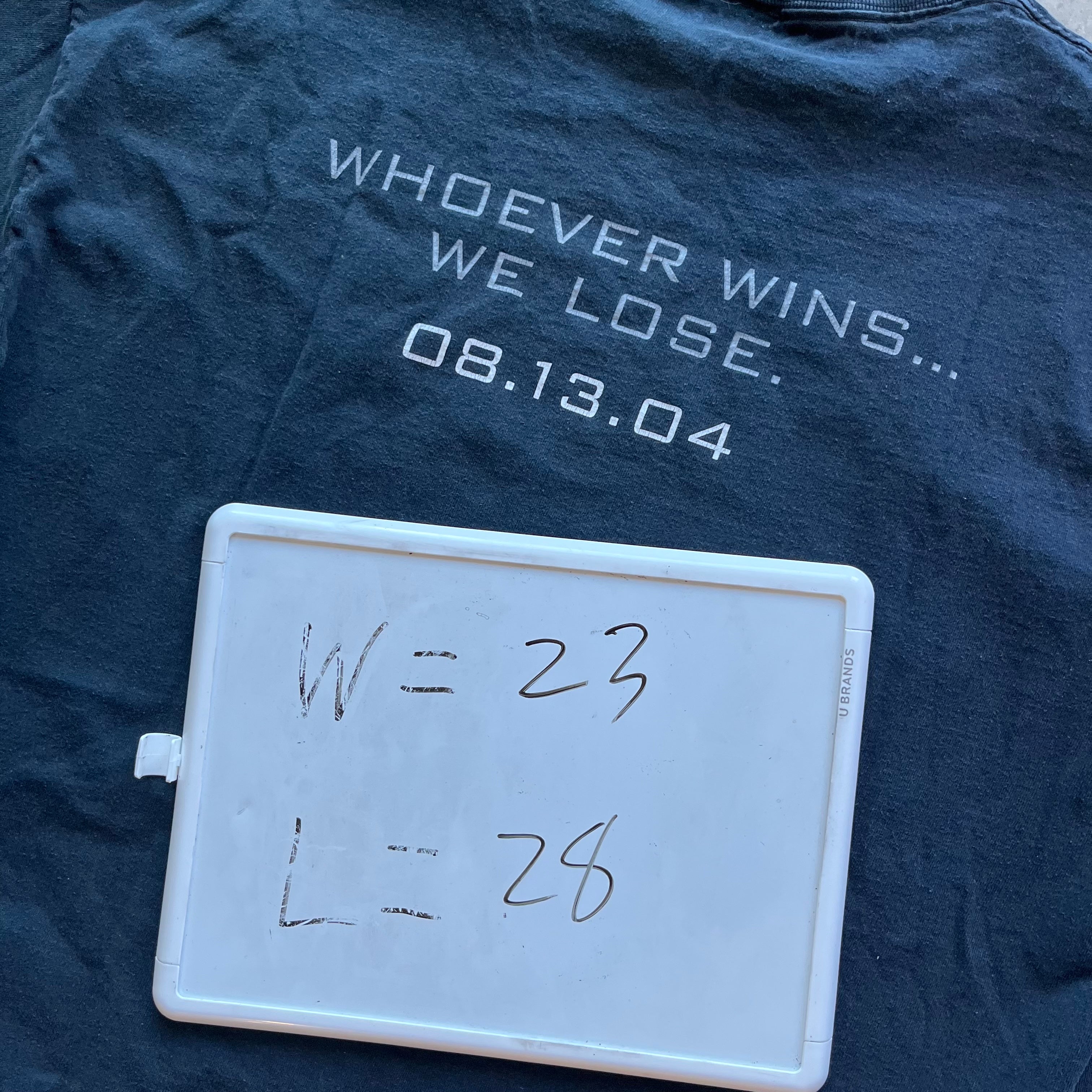 XL 04 Alien vs Predator Movie Tee